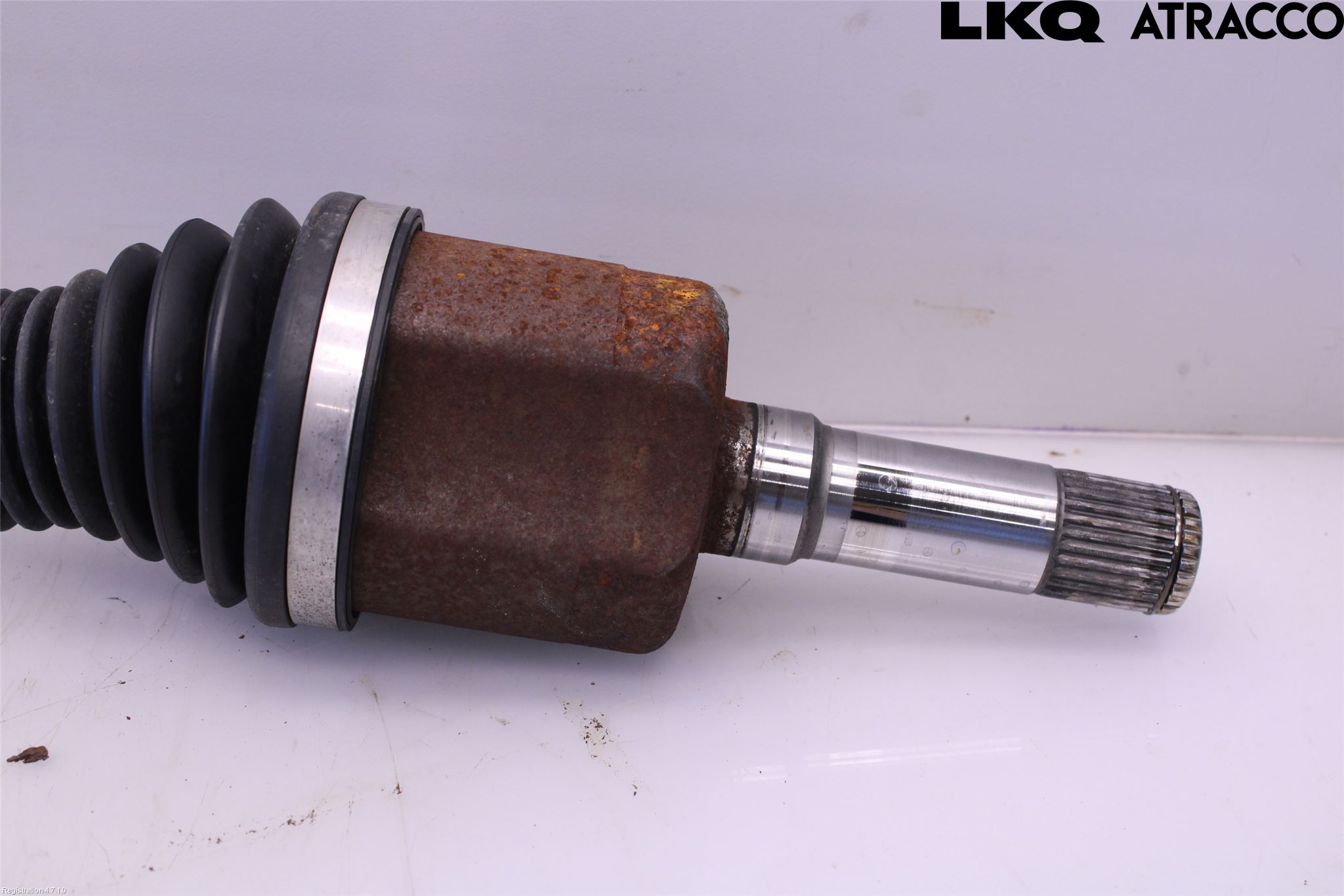 MG ZS EV 20- Drivaxel Fram Vänster