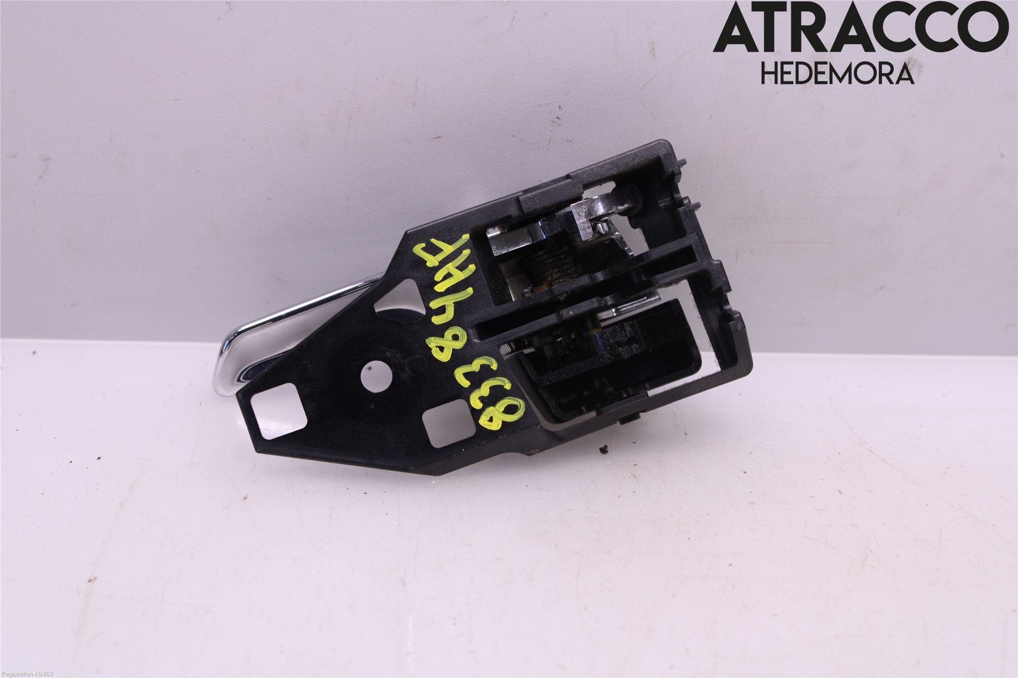 Toyota RAV4 13-18 Dörrhandtag Inre Hö