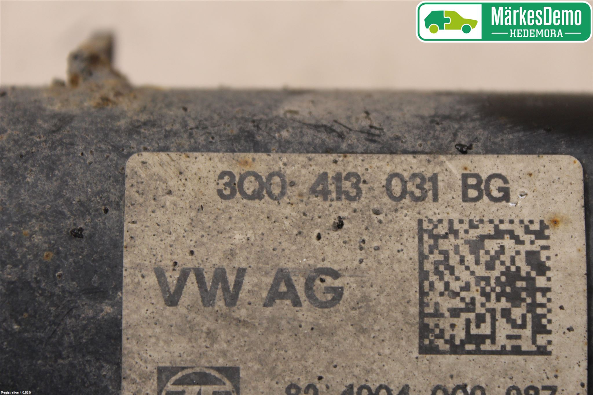 Skoda SUPERB 16-24 Fjäderben Fram Vänster