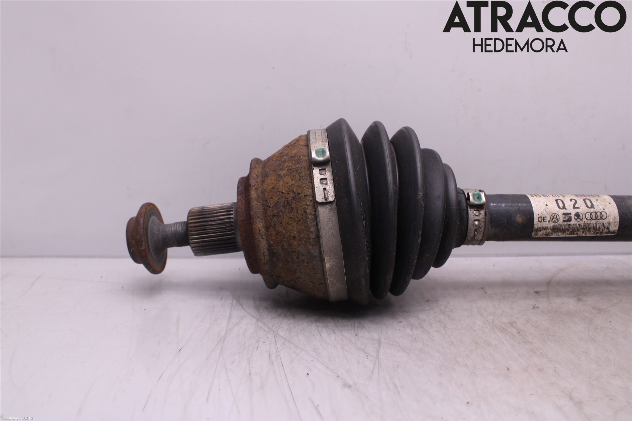 Audi A8/S8 4E  02-09 Drivaxel Fram Höger