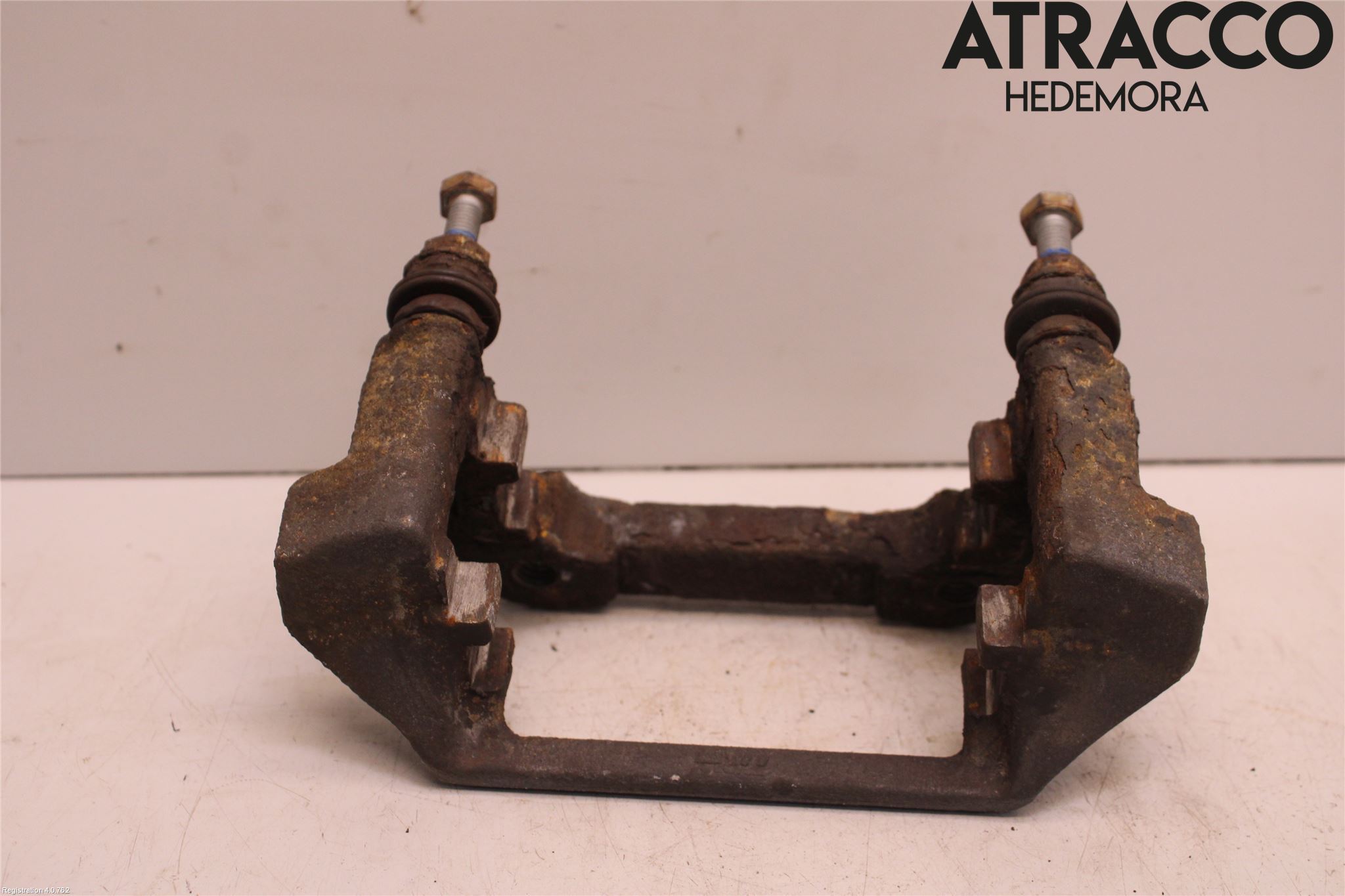 Volvo XC60 09-13 Bromsokshållare