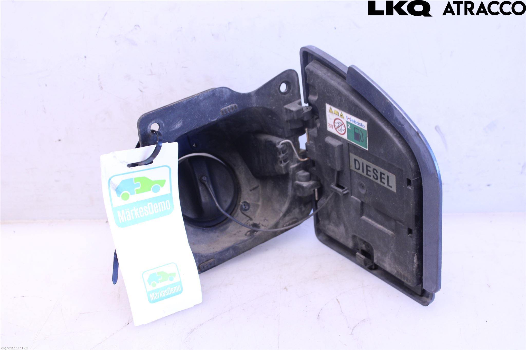 Nissan NV400 12-24 Tanklucka