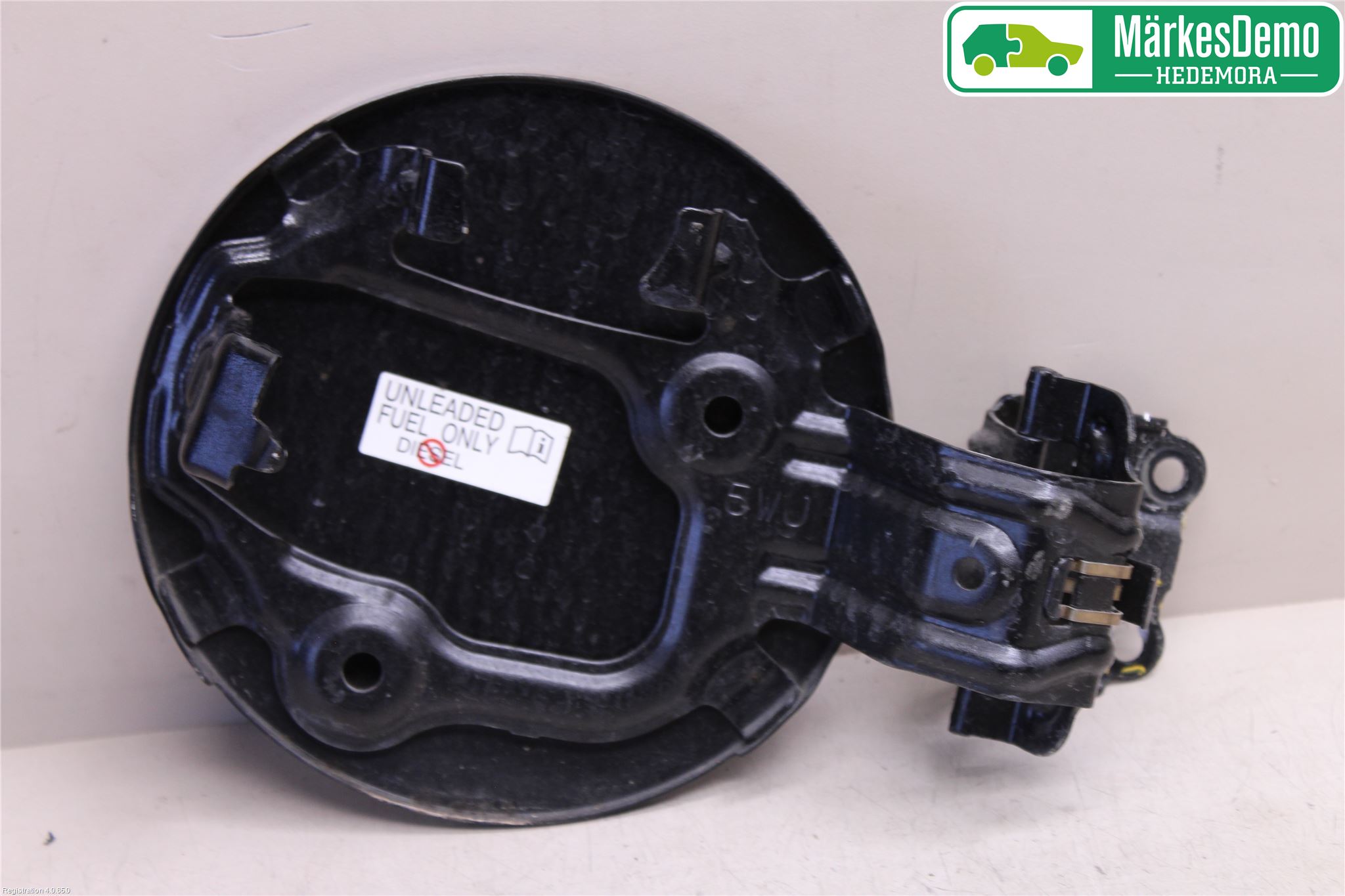 Toyota AURIS 13-19 Tanklucka