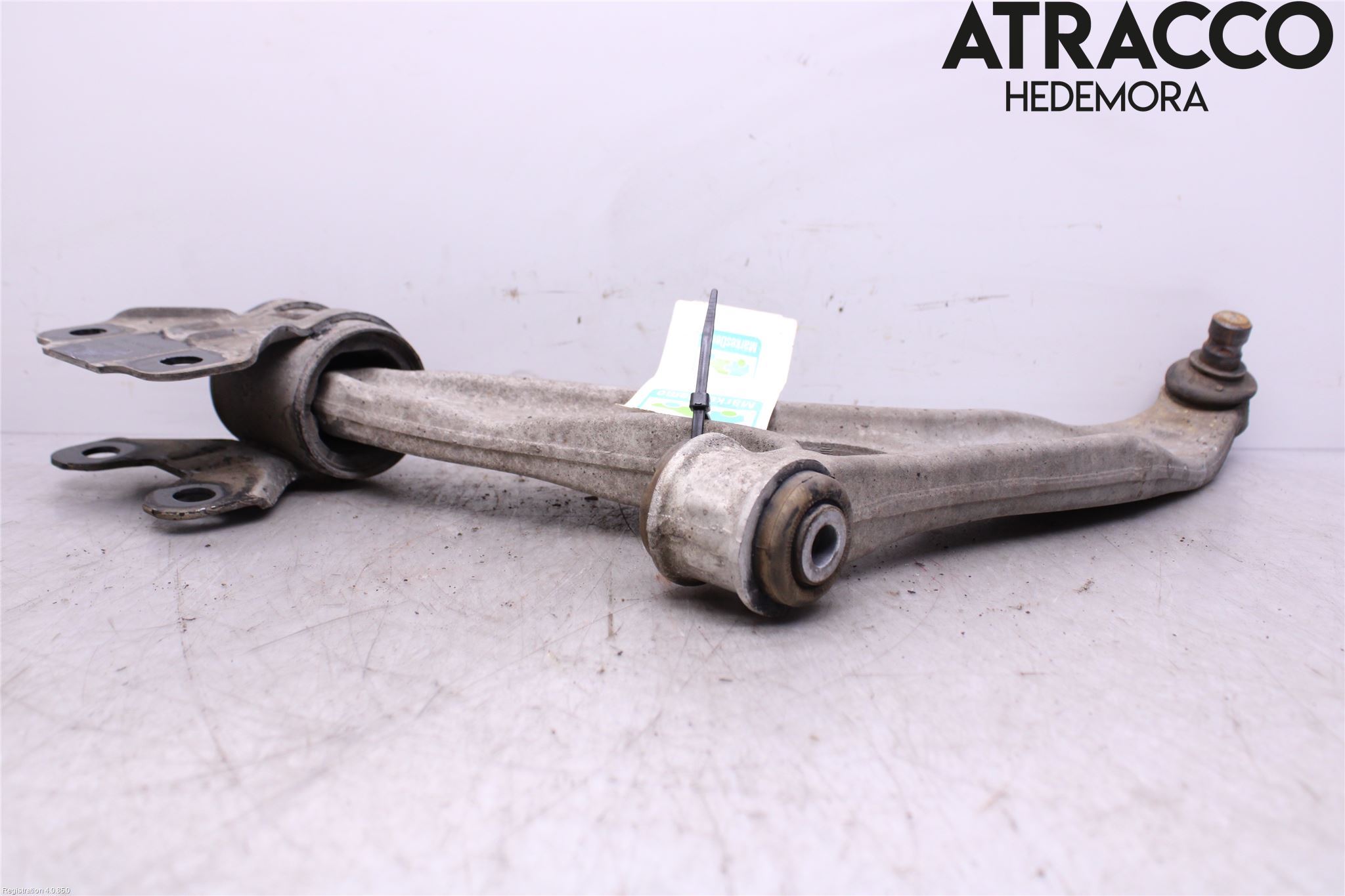 Ford C-MAX II  11-14 Bärarm Fram Undre Vä