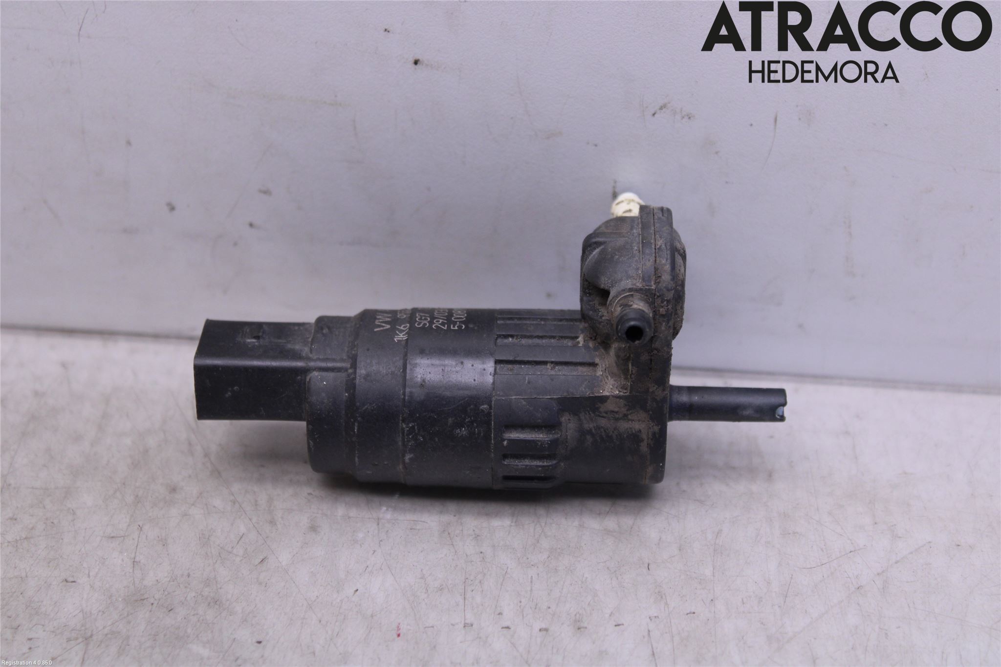 Volkswagen VW GOLF V 04-09 Spolarpump Vindruta