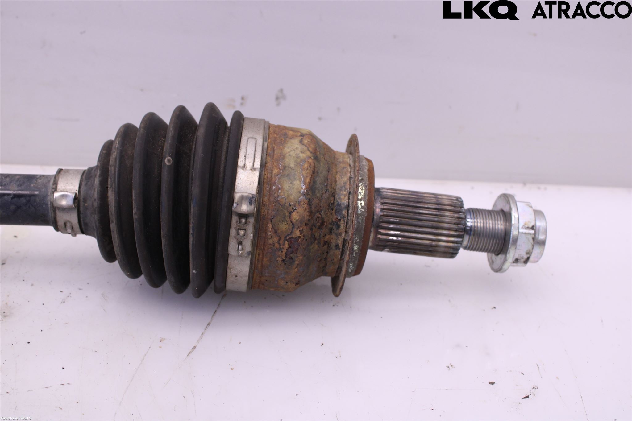 Mazda CX-5 17- Drivaxel Fram Vänster