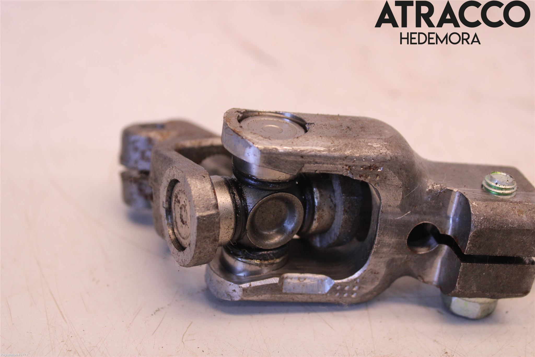 Toyota URBAN CRUISER Rattaxelknut