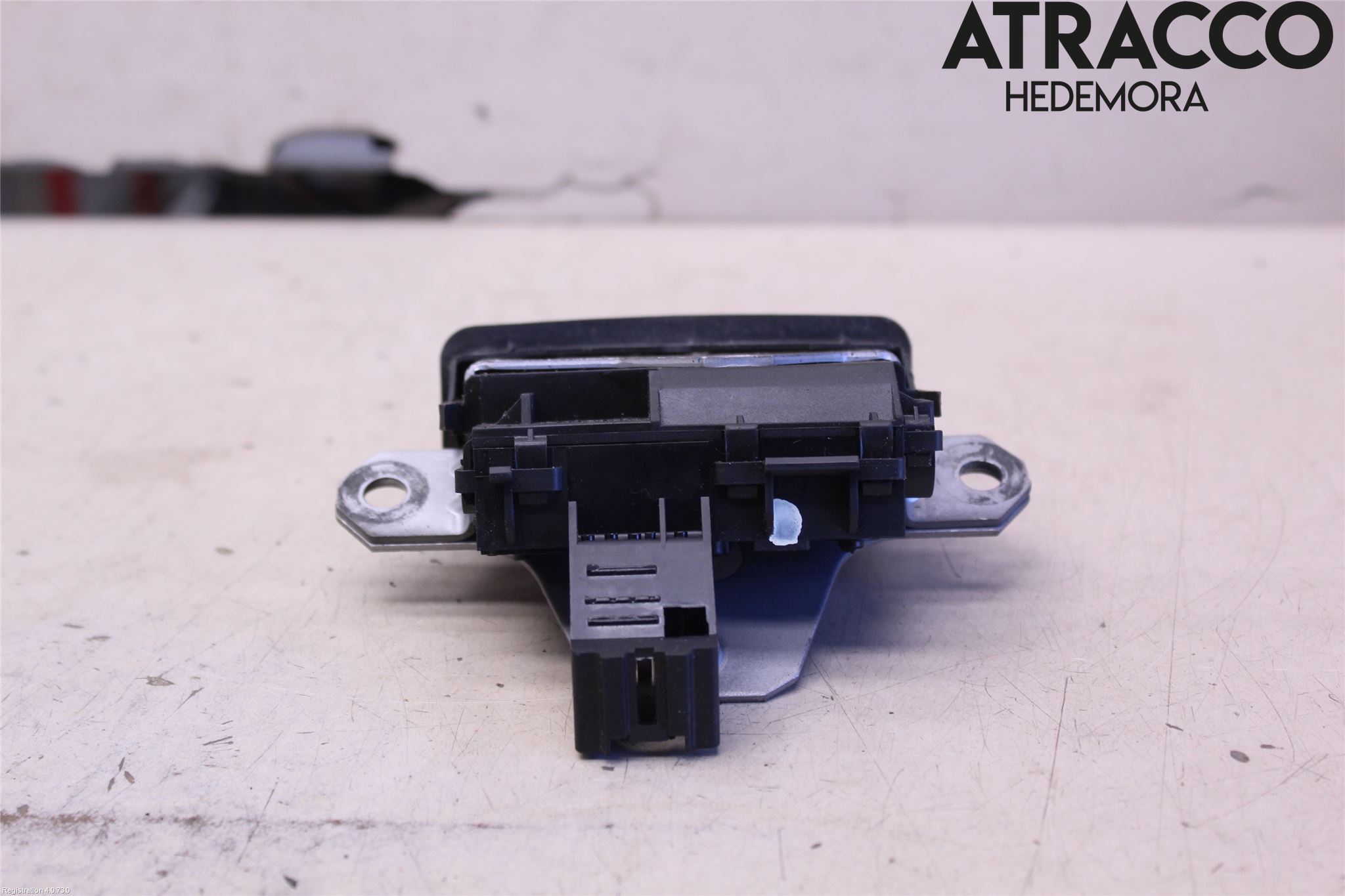 Ford KUGA 08-12 Låskista Baklucka