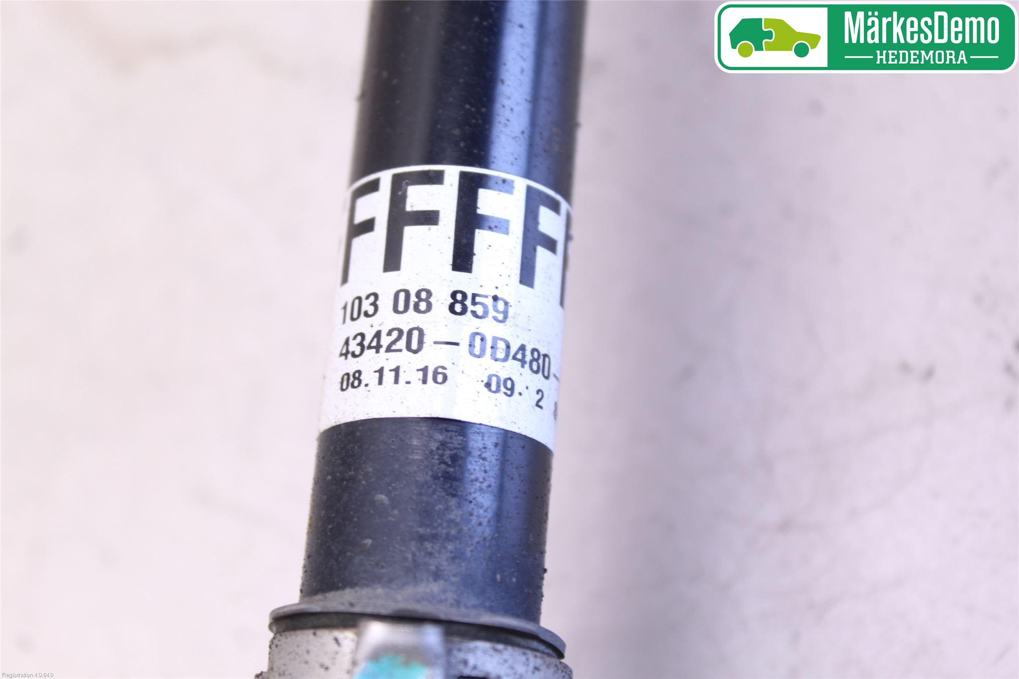 Toyota YARIS XP130 15-20 Drivaxel Fram Vänster
