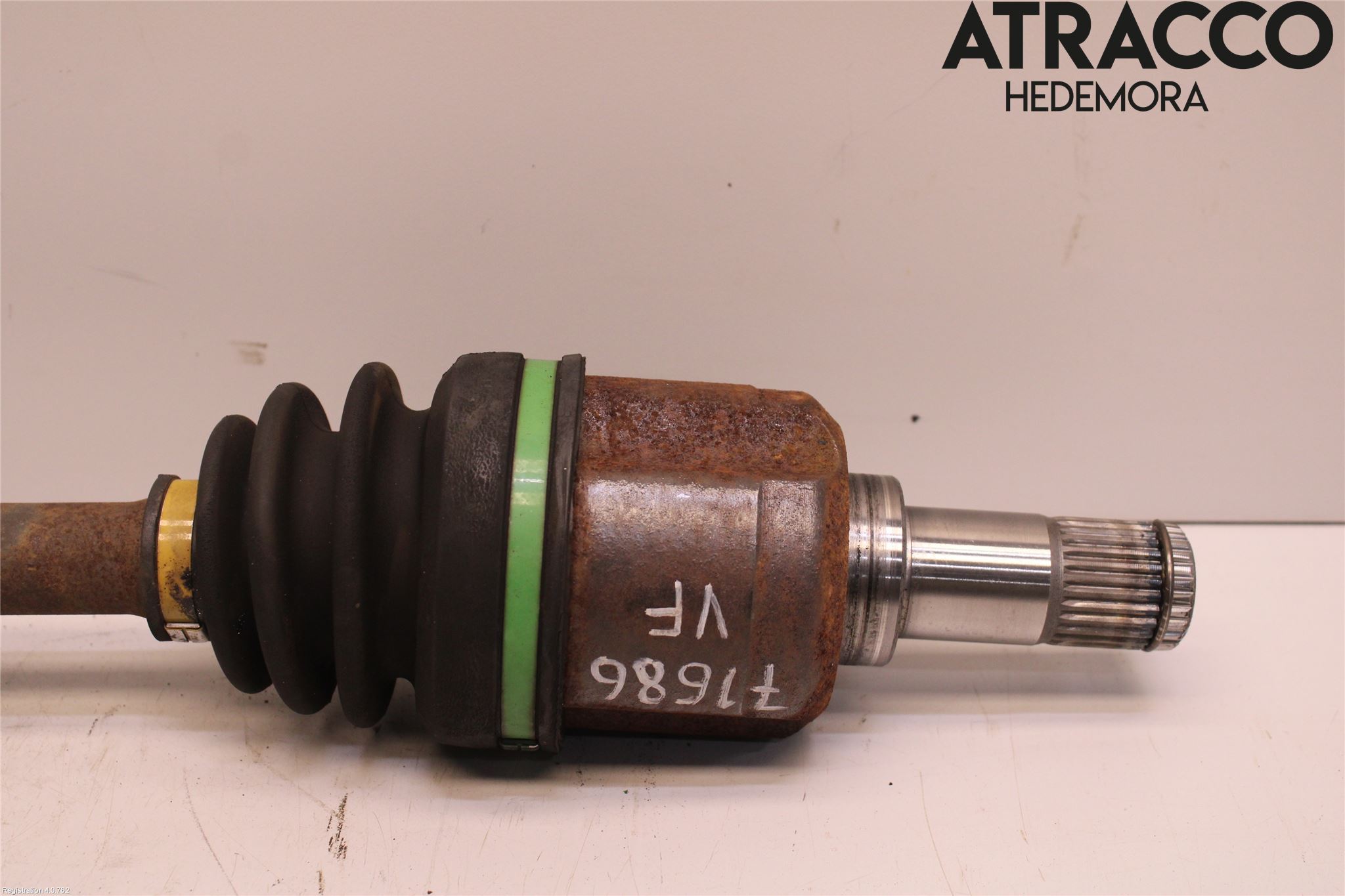 Mitsubishi OUTLANDER 13-21 Drivaxel Fram Vänster
