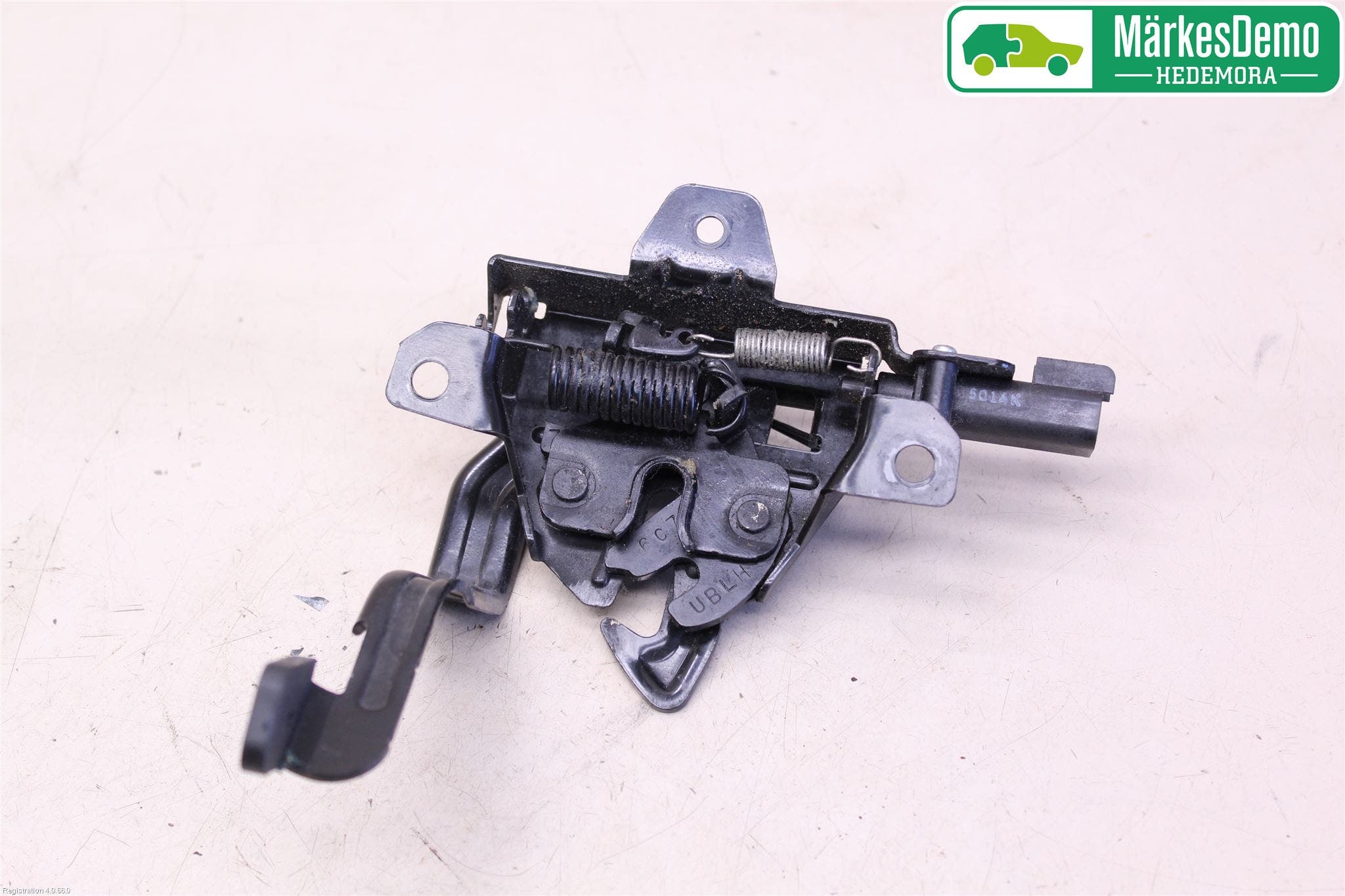 Kia RIO 12-16 Huvlås