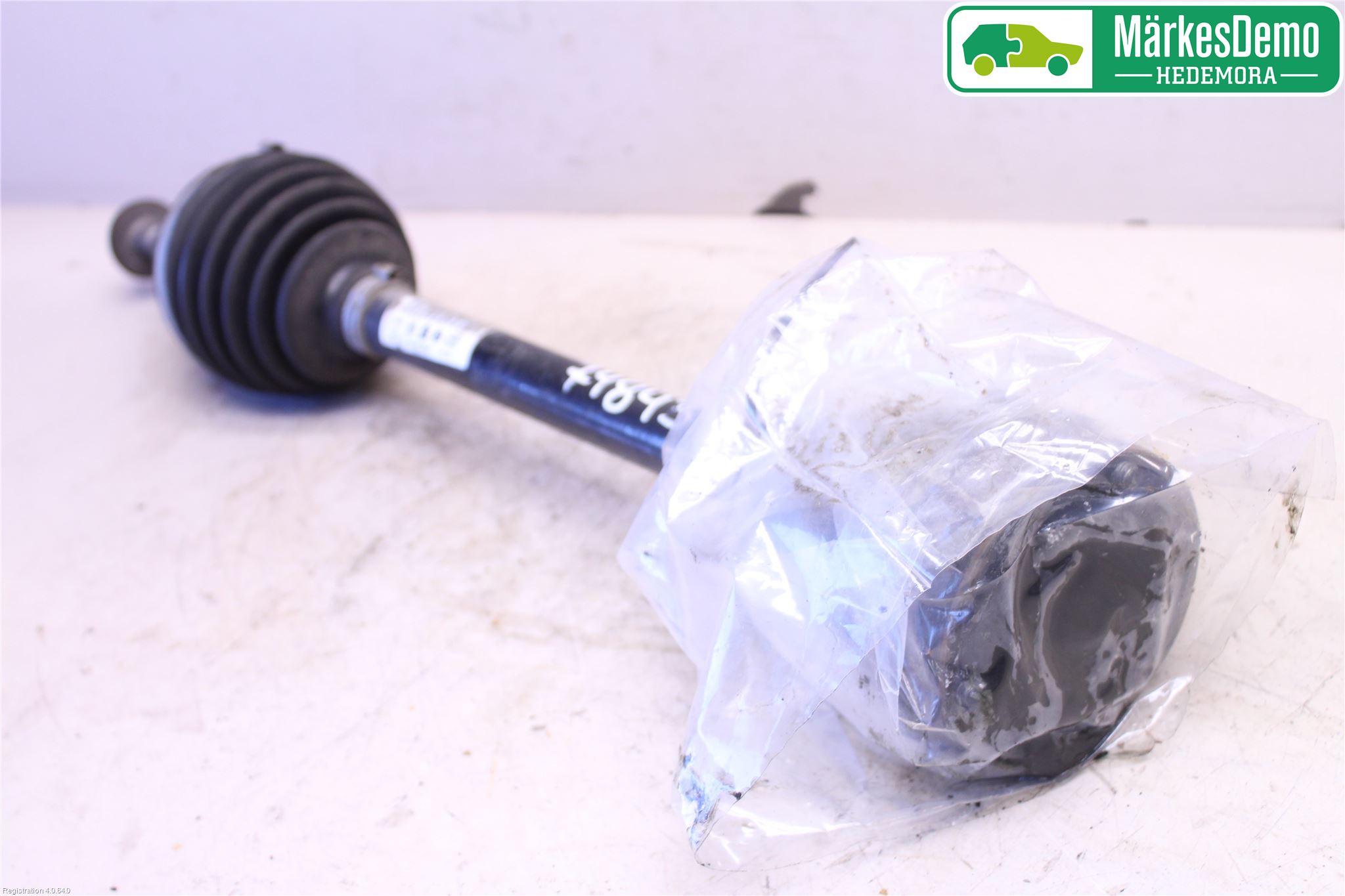 Audi A3/S3 8V 13-20 Drivaxel Fram Vänster