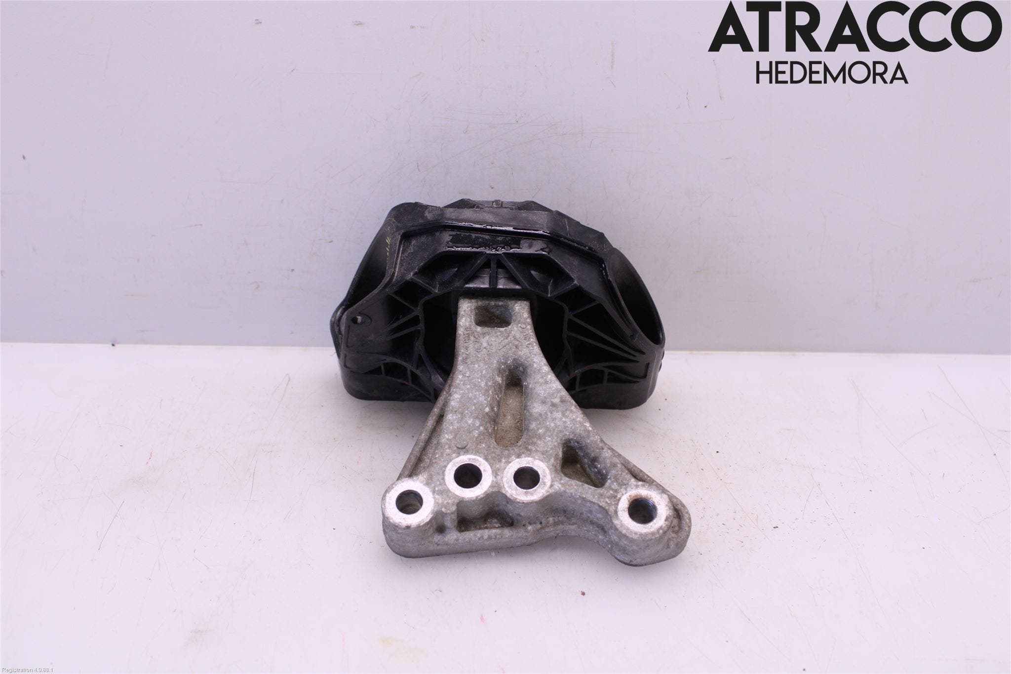 Peugeot 2008 13-20 Motorfäste