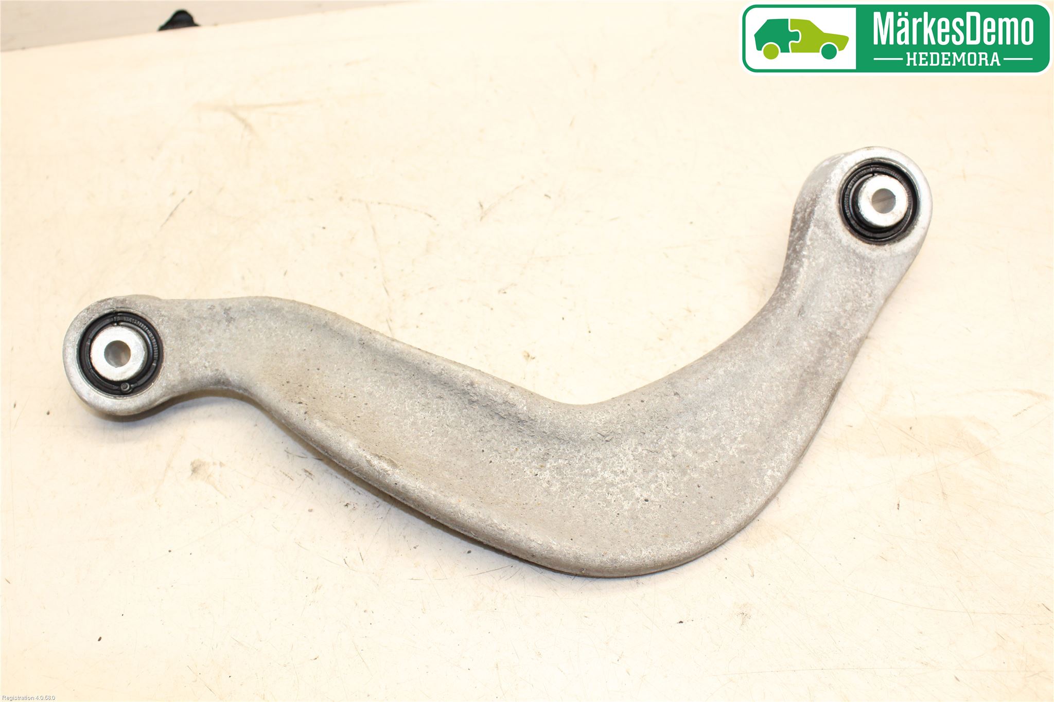 Audi A4 12-15 Bärarm Bak Övre Vänster