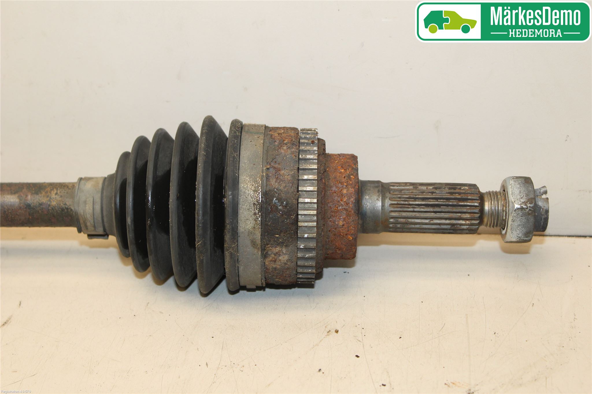Suzuki ALTO 79-14 Drivaxel Fram Vänster