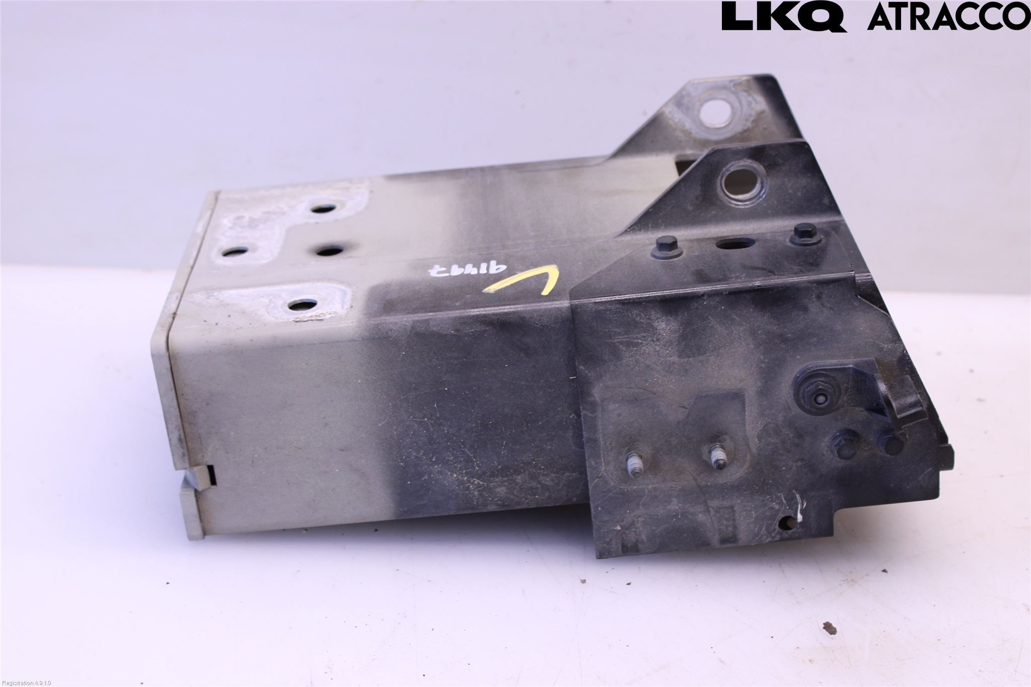 Volvo V90 17->> Stötfångarbärjärn Fram