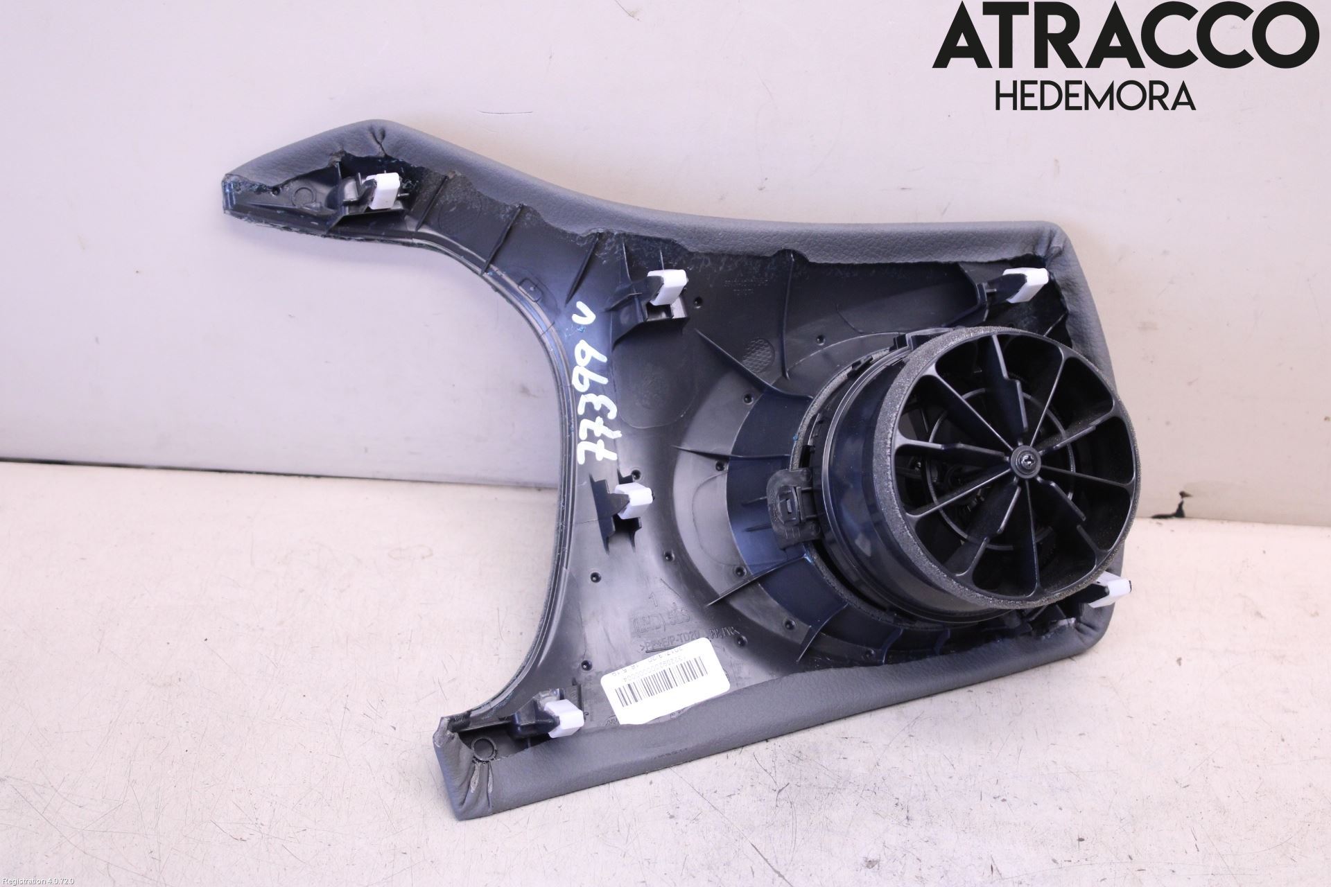 Toyota YARIS XP130 15-20 Defrosterkanal-Munstycke