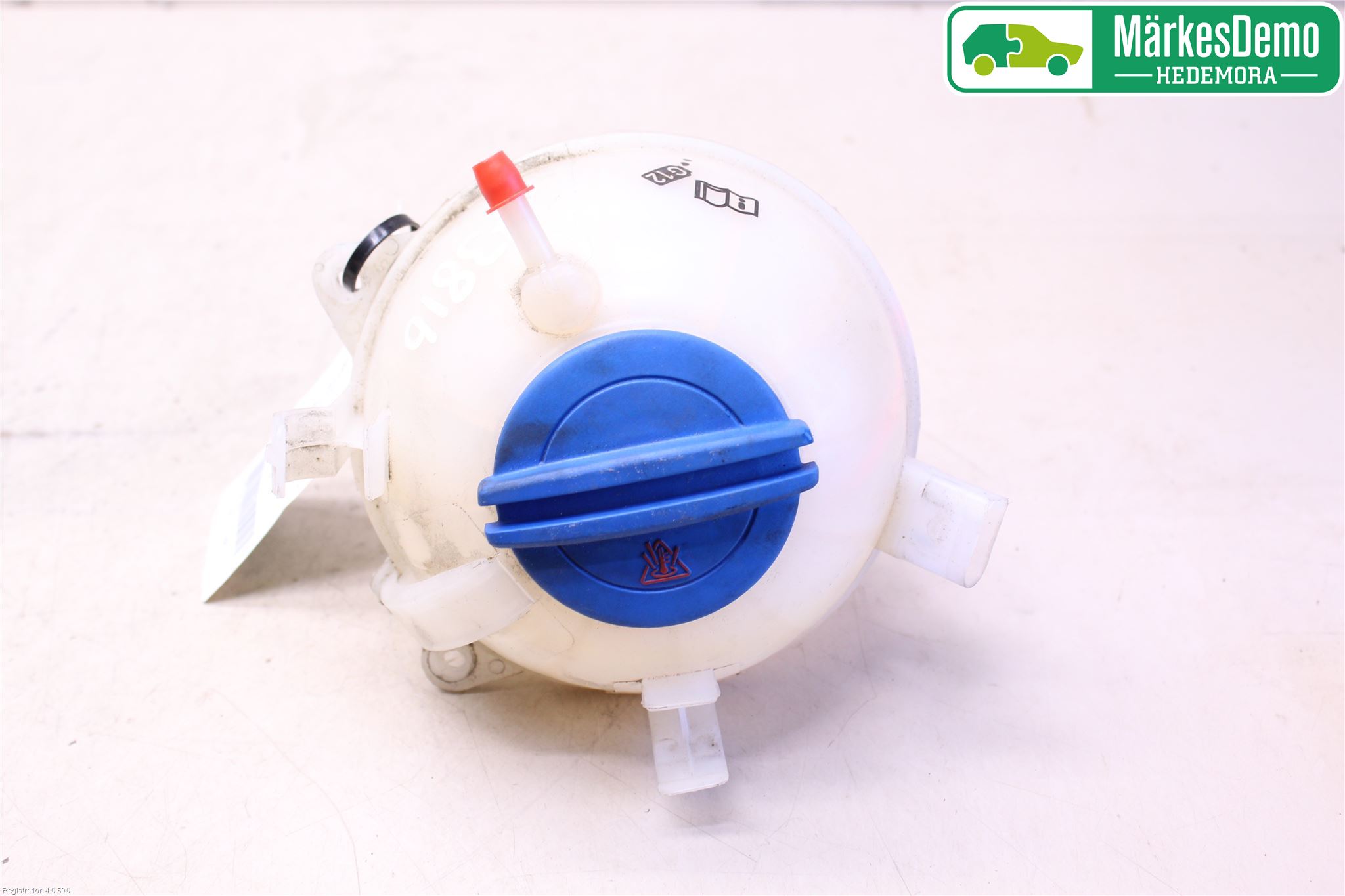 Volkswagen VW GOLF VI 09-13 Expansionstank