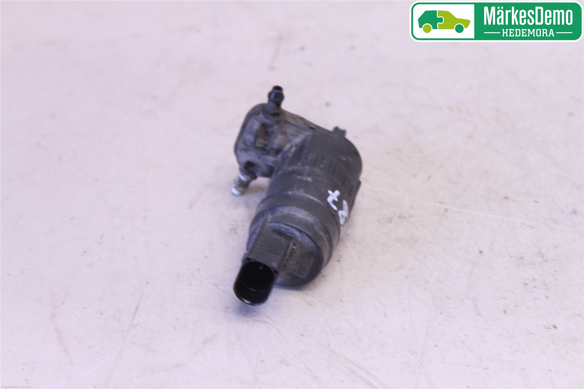 Volkswagen VW POLO 10-17 Spolarpump Vindruta
