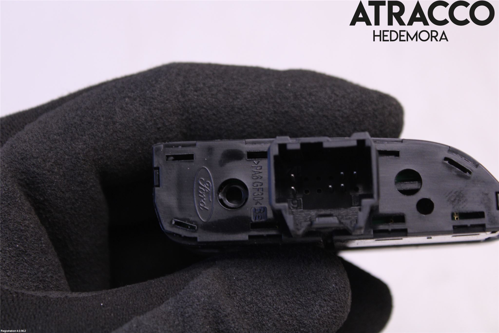 Ford KUGA 17-19 Strömställare Parkeringshjälp