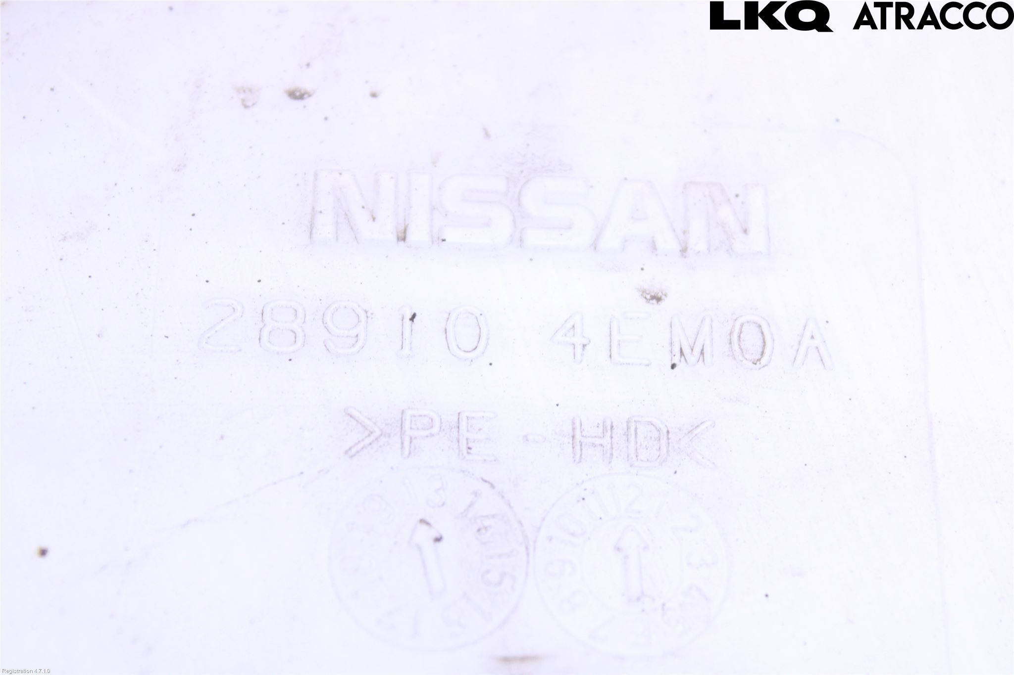Nissan QASHQAI 14-17 Spolartank Vindruta-Strål