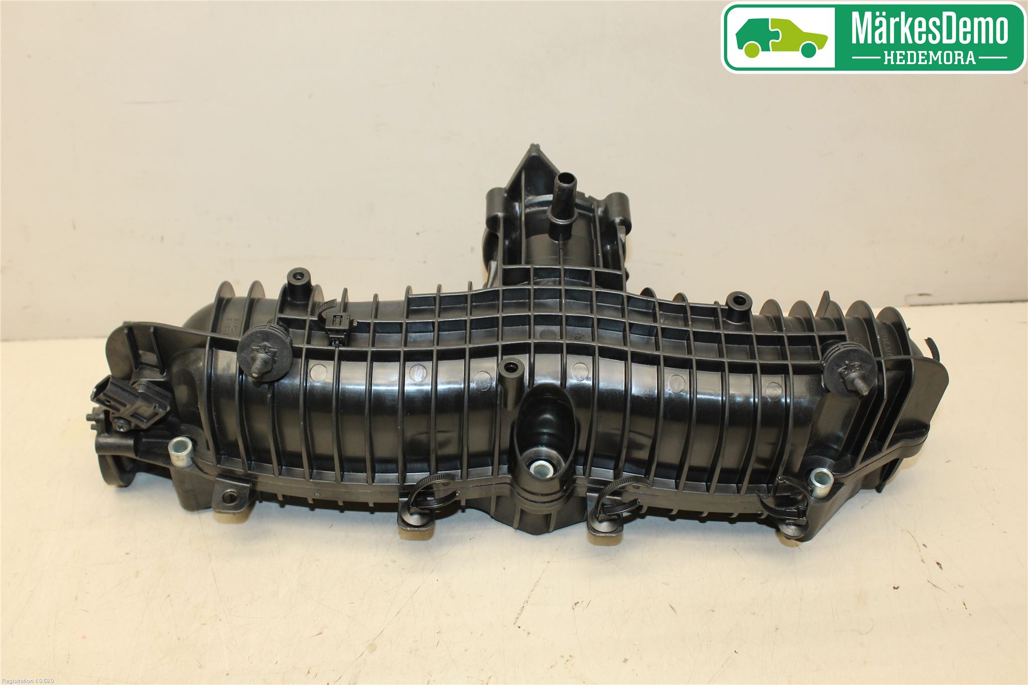 Volvo V40 12-19 Grenrör Insug