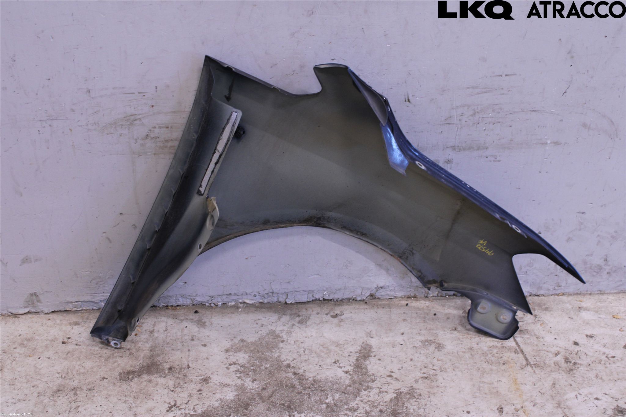 Volkswagen VW CADDY 16-20 Skärm Fram Vänster