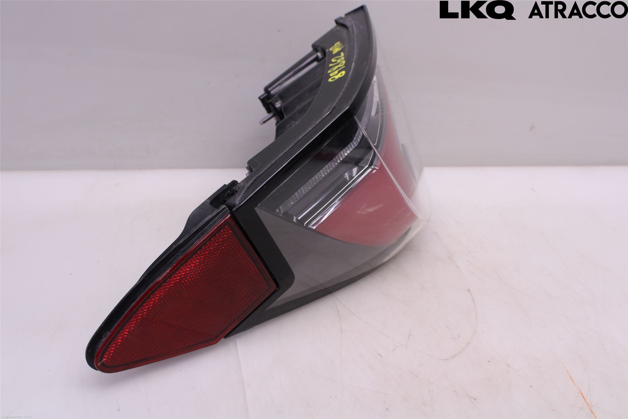 Tesla MODEL X 16- Bakljus Höger