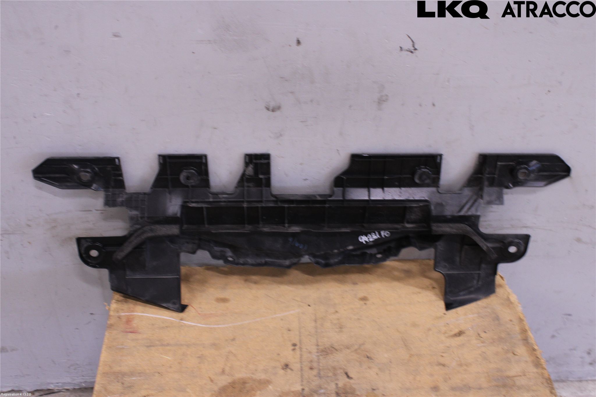 Toyota RAV4 13-18 Täckplast Front