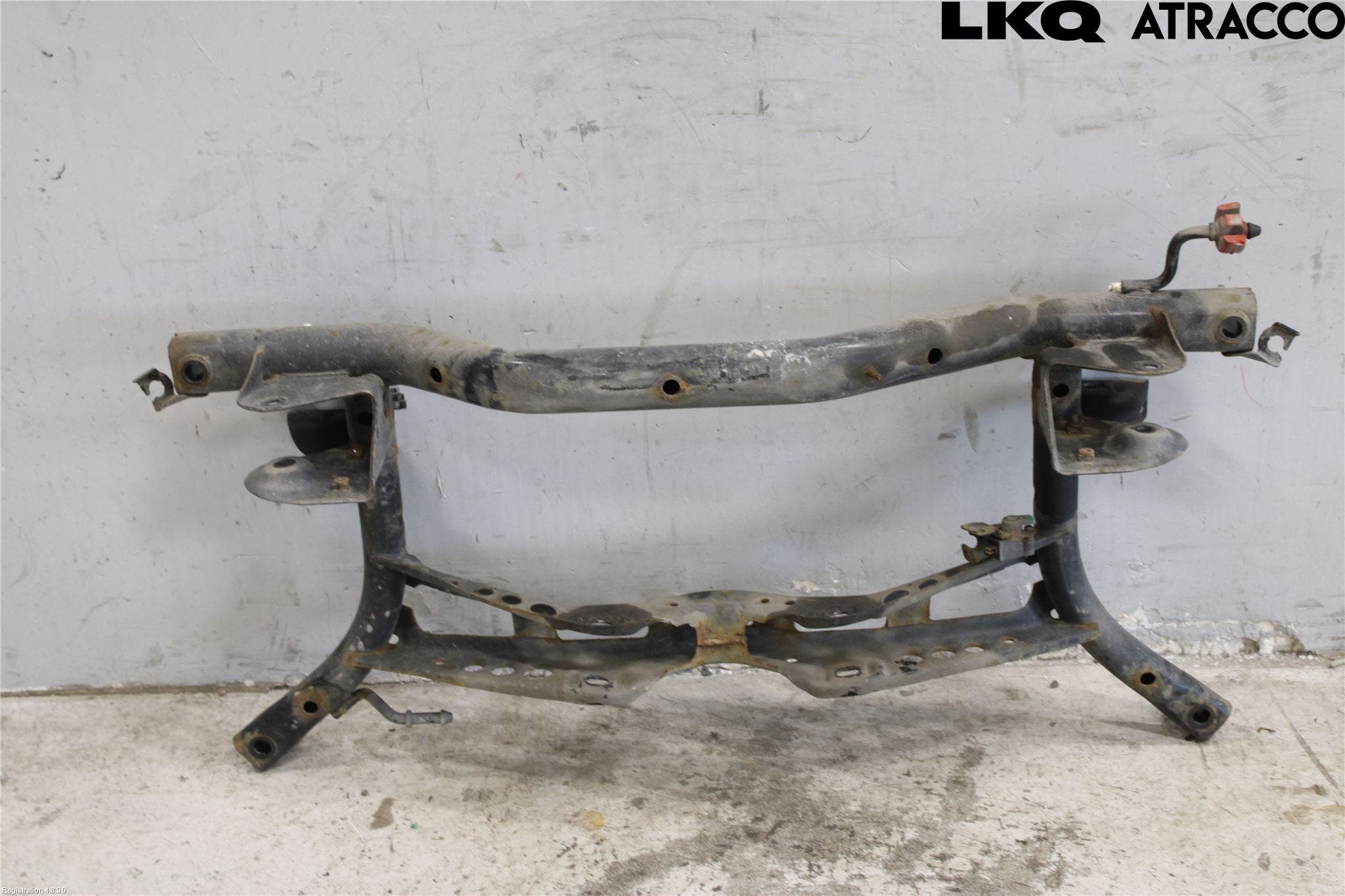 Volkswagen VW TOURAN 16- Bakaxelbalk