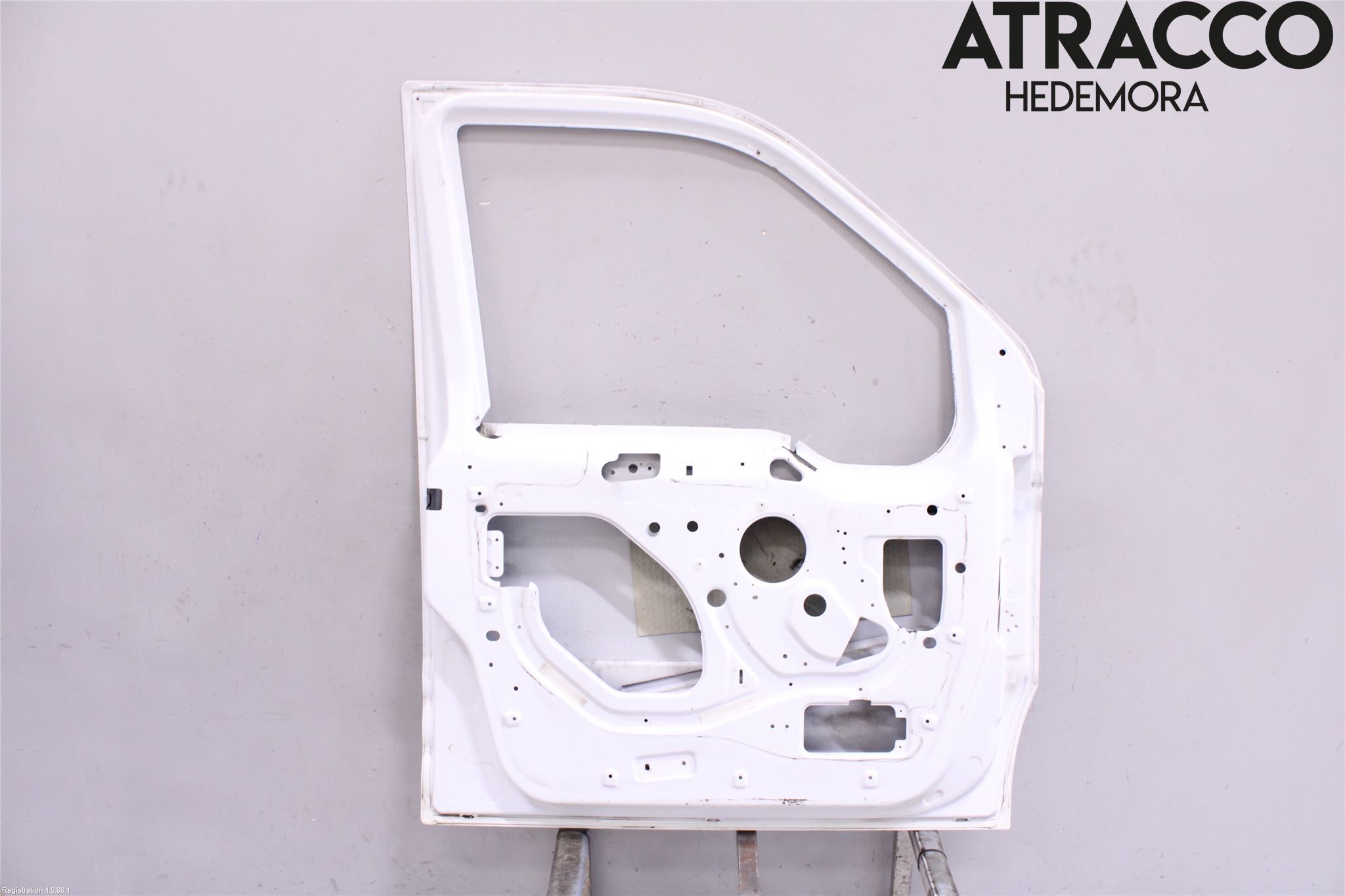 Ford TRANSIT CONNECT 03-08 Dörr Fram Vänster