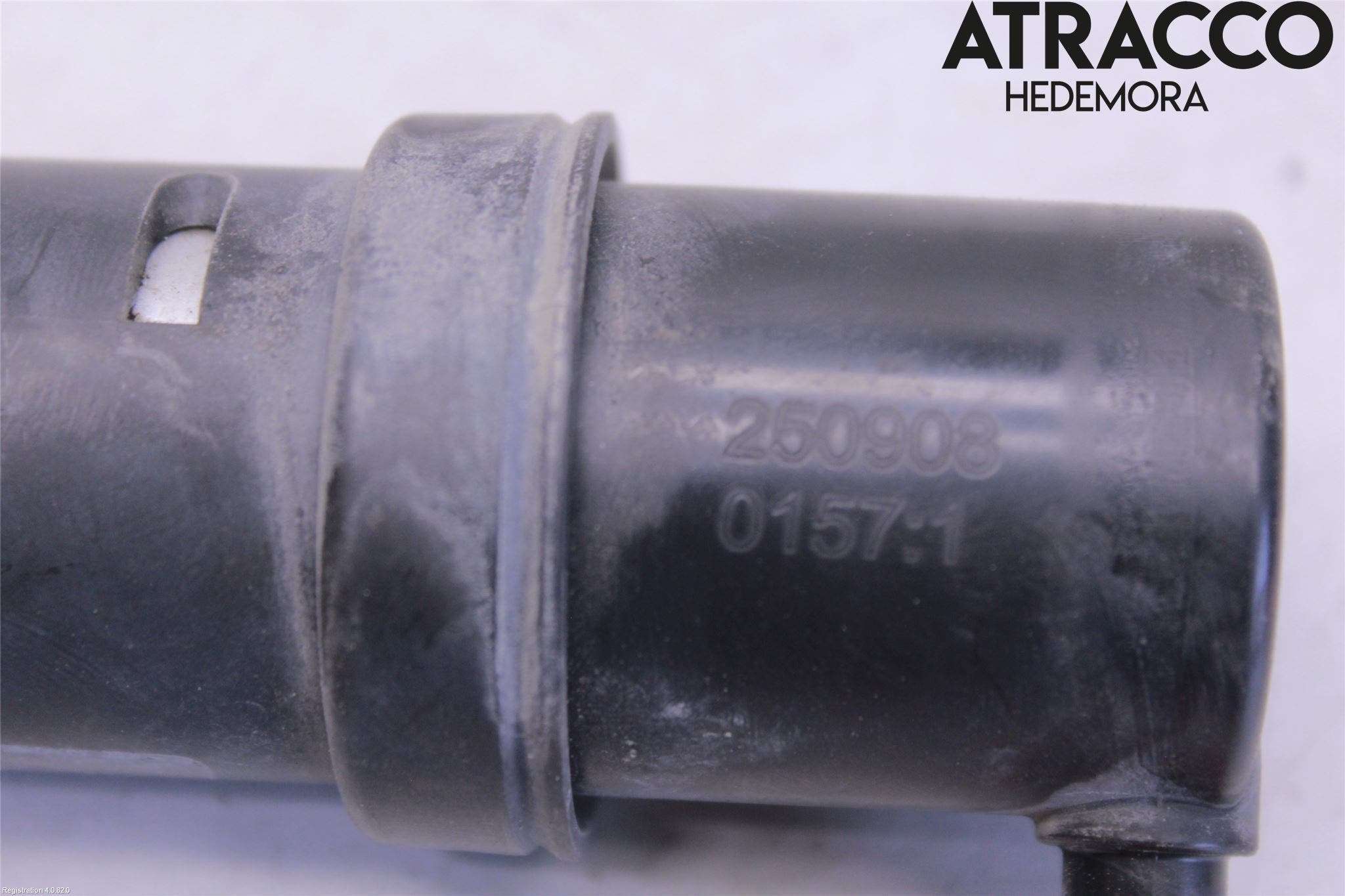 BMW 5 E60/61 Sed/Tou 02-10 Spolarmunstycke Strålkastare