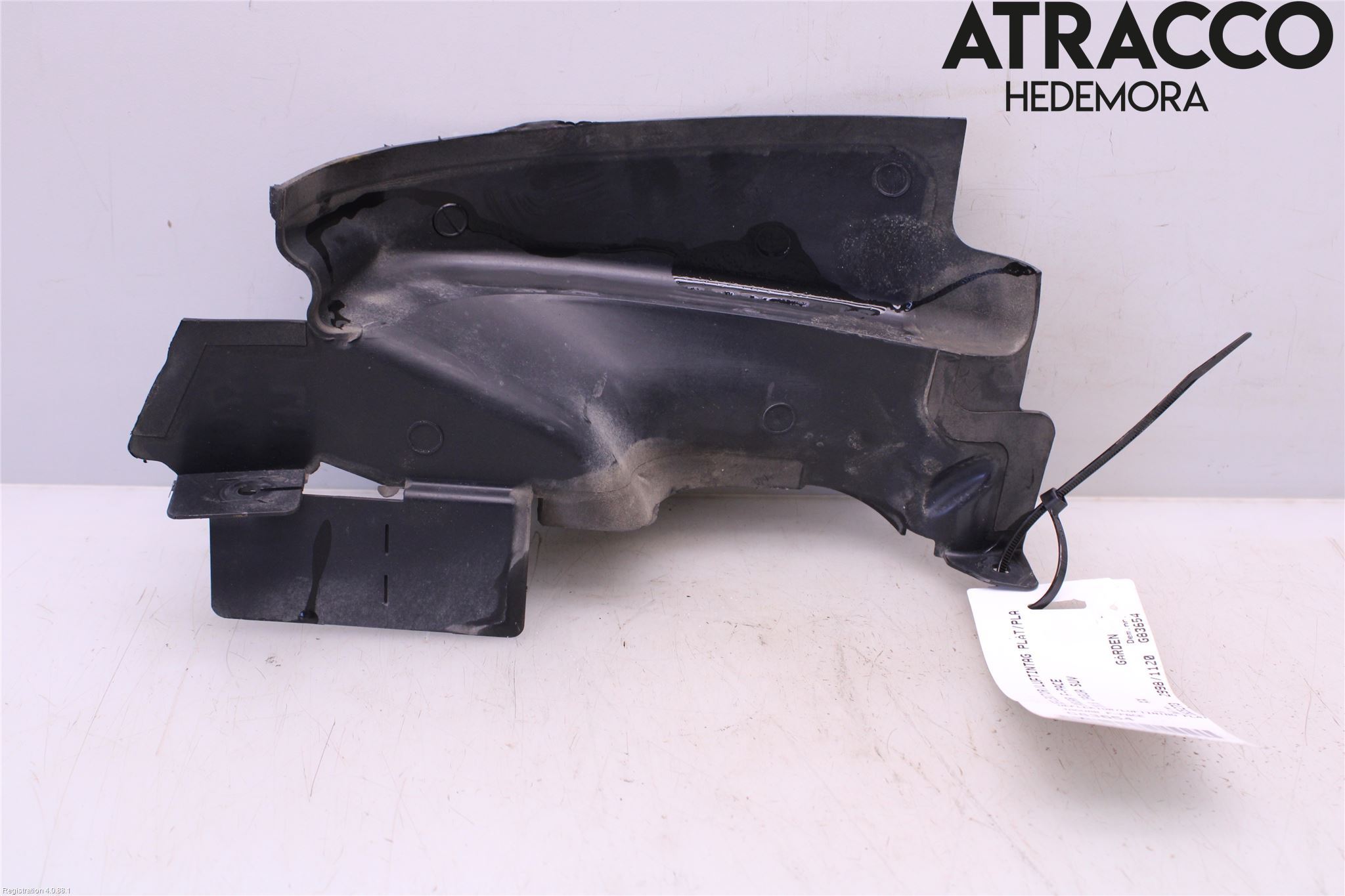 Jaguar F-PACE Deflektor Plåt-Plast Kylning