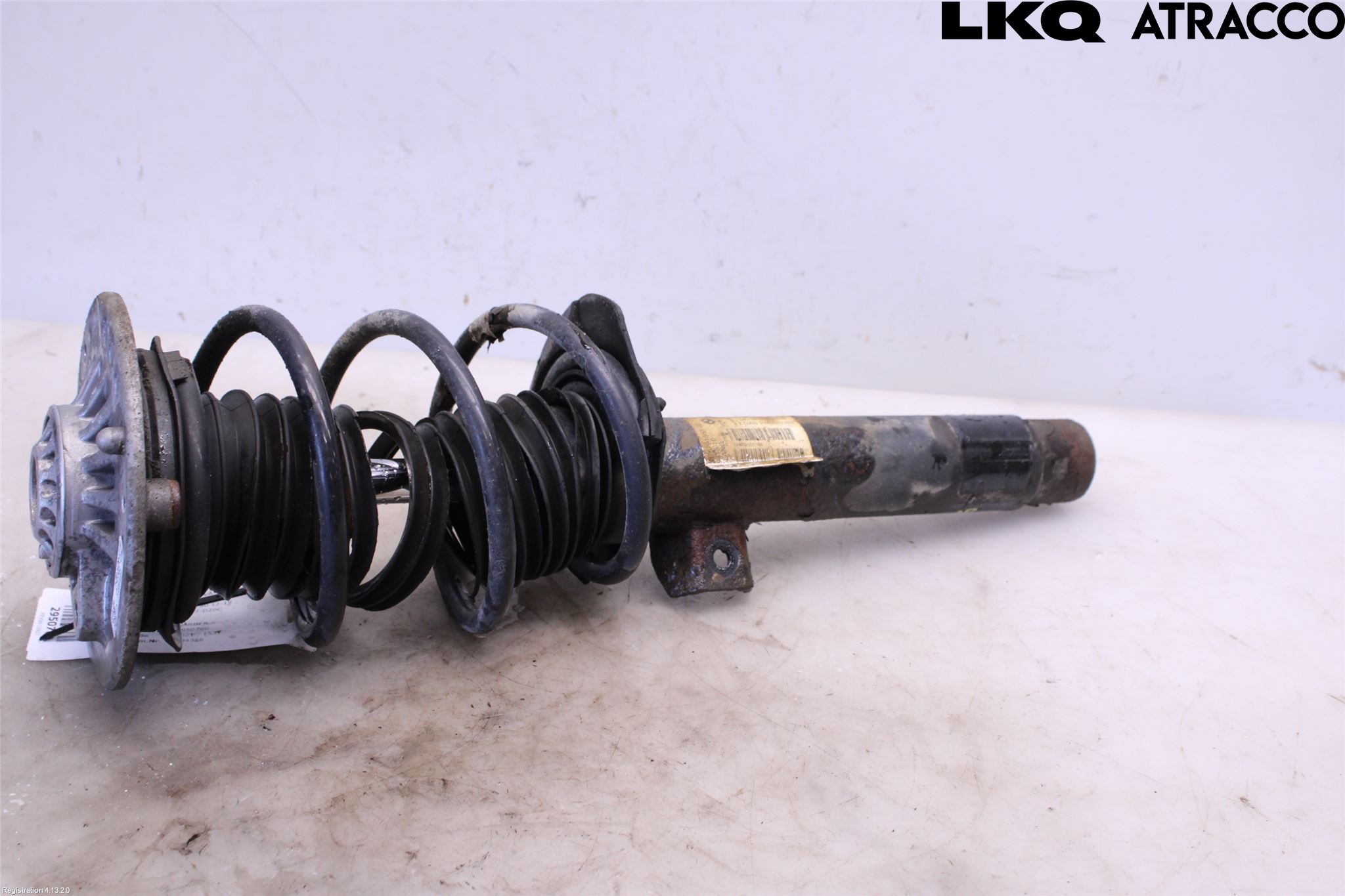 BMW 3 F30/F31/F80 12-19 Fjäderben Fram Vänster