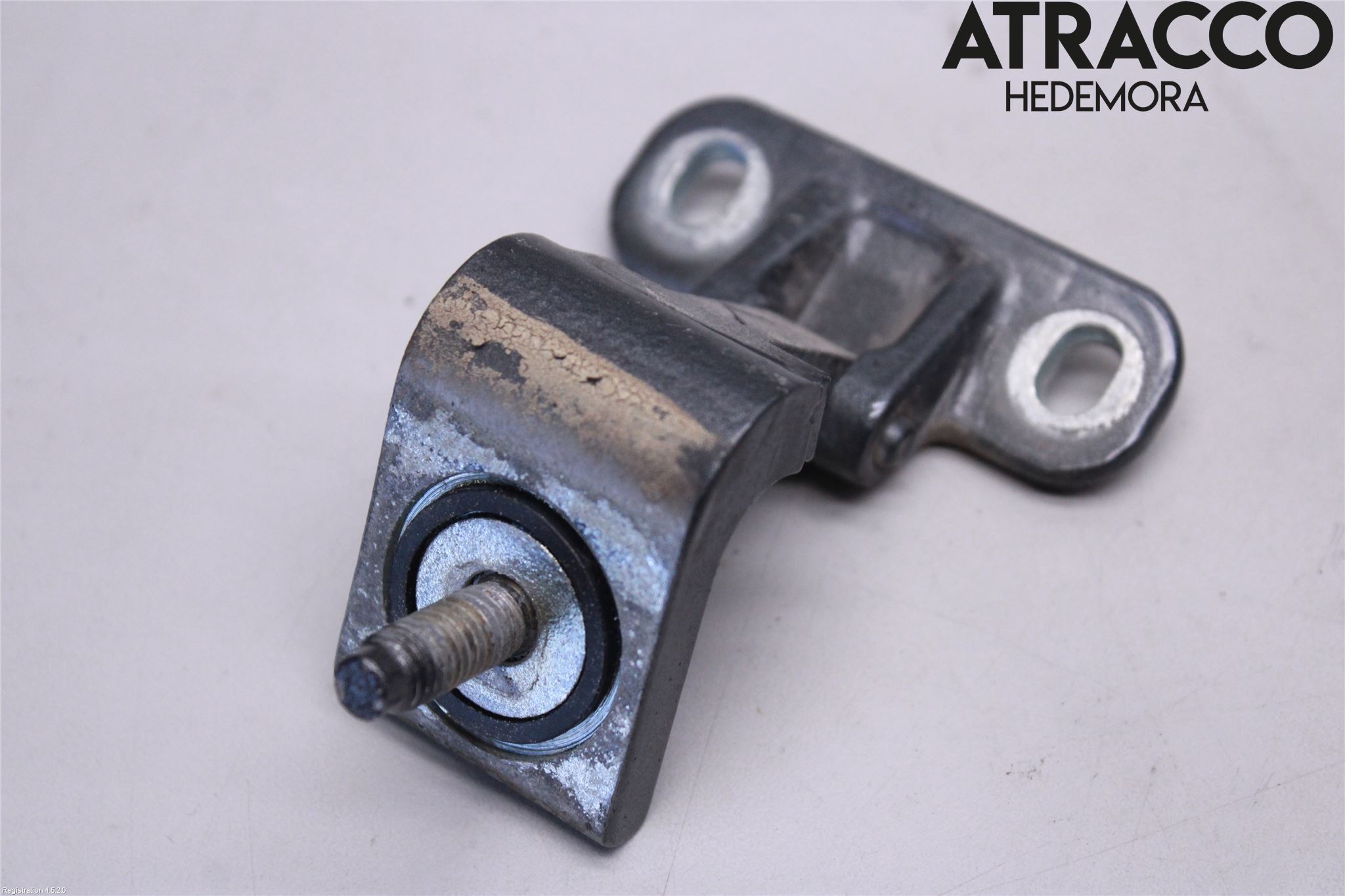 Audi A3/S3 05-13 Bakluckegångjärn Hö