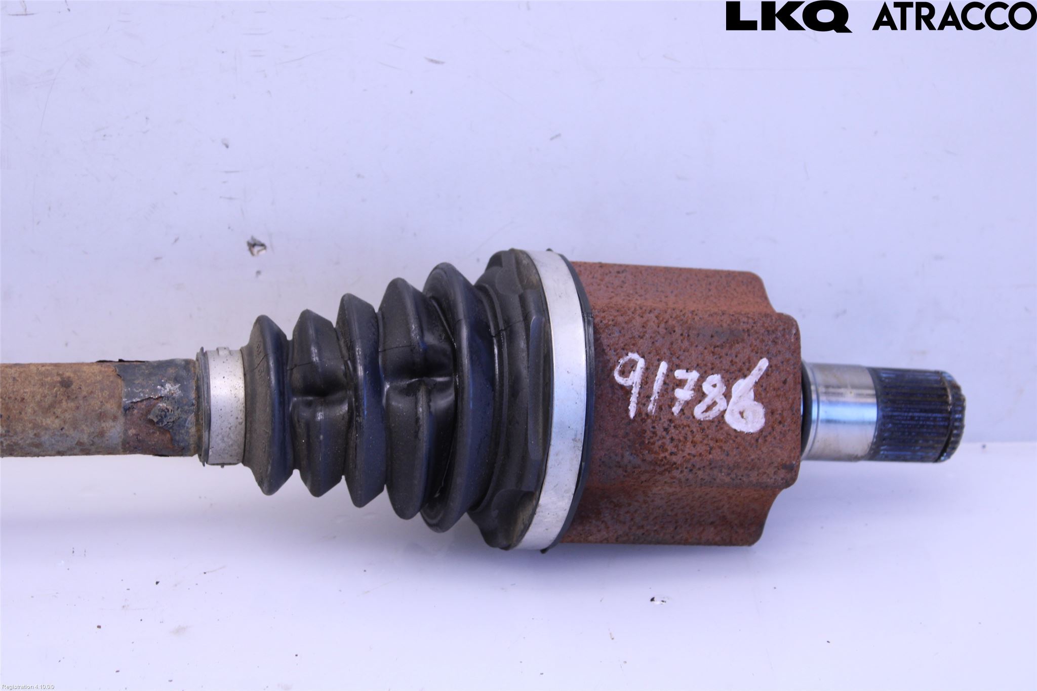 Volkswagen VW PASSAT 20-24 Drivaxel Fram Vänster