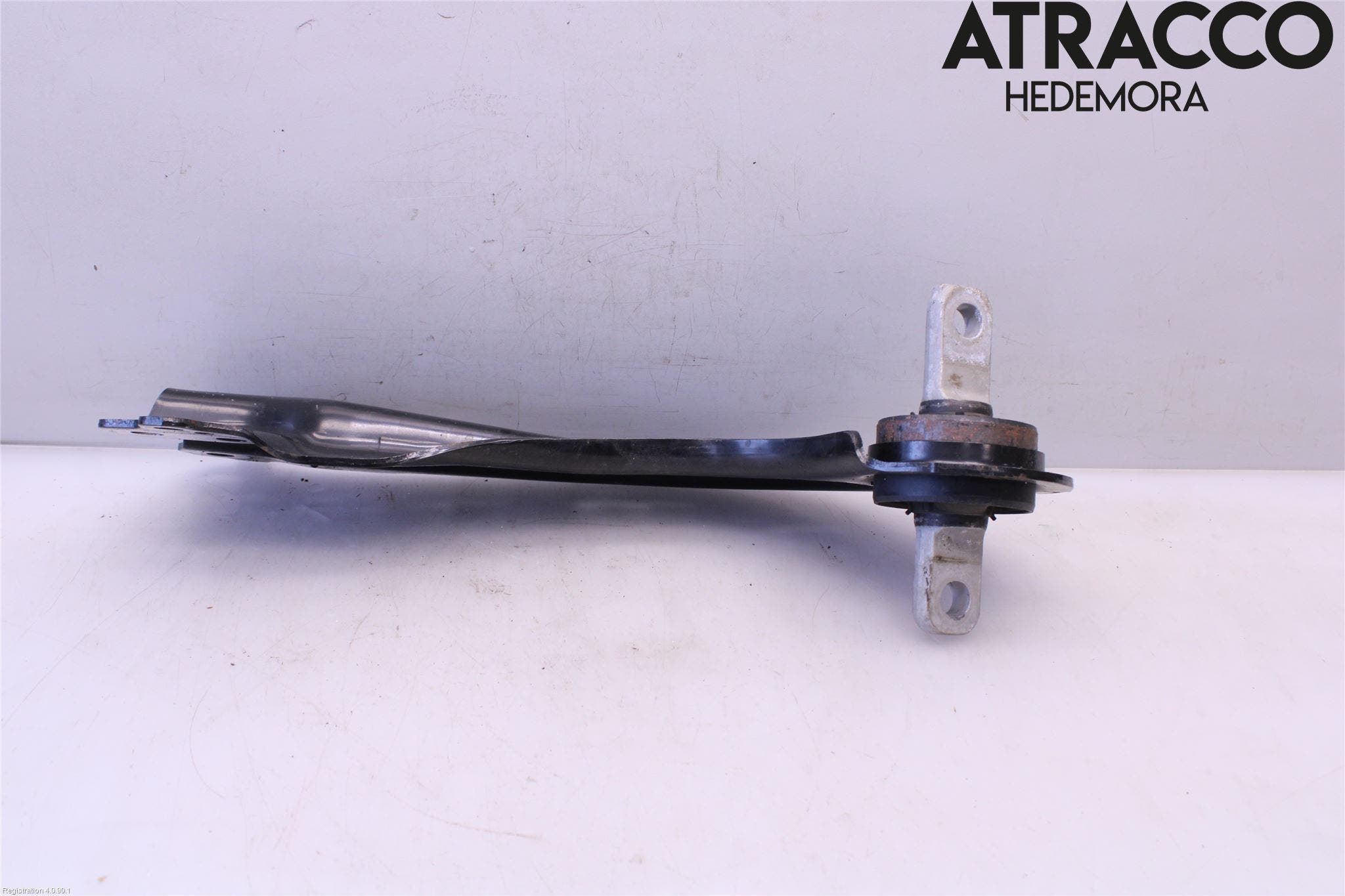 Toyota RAV4 19- Bärarm Bak Höger