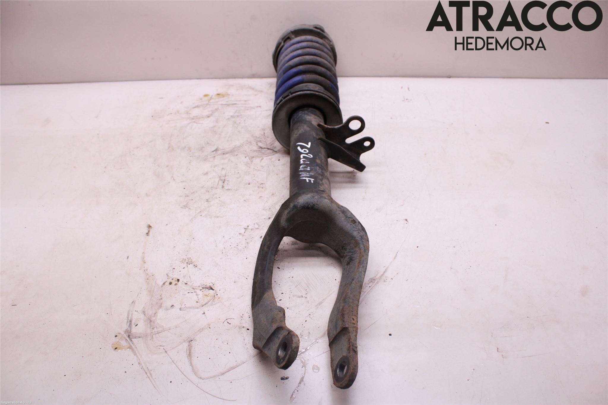 BMW 5 F10/F11/F18 09-17 Fjäderben Fram Höger