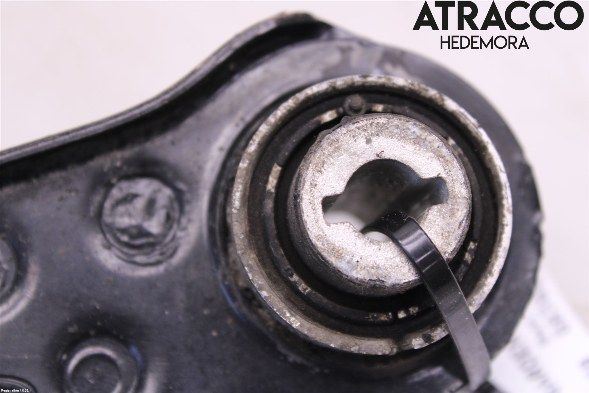 Jaguar F-PACE Bärarm Bak Övre Höger