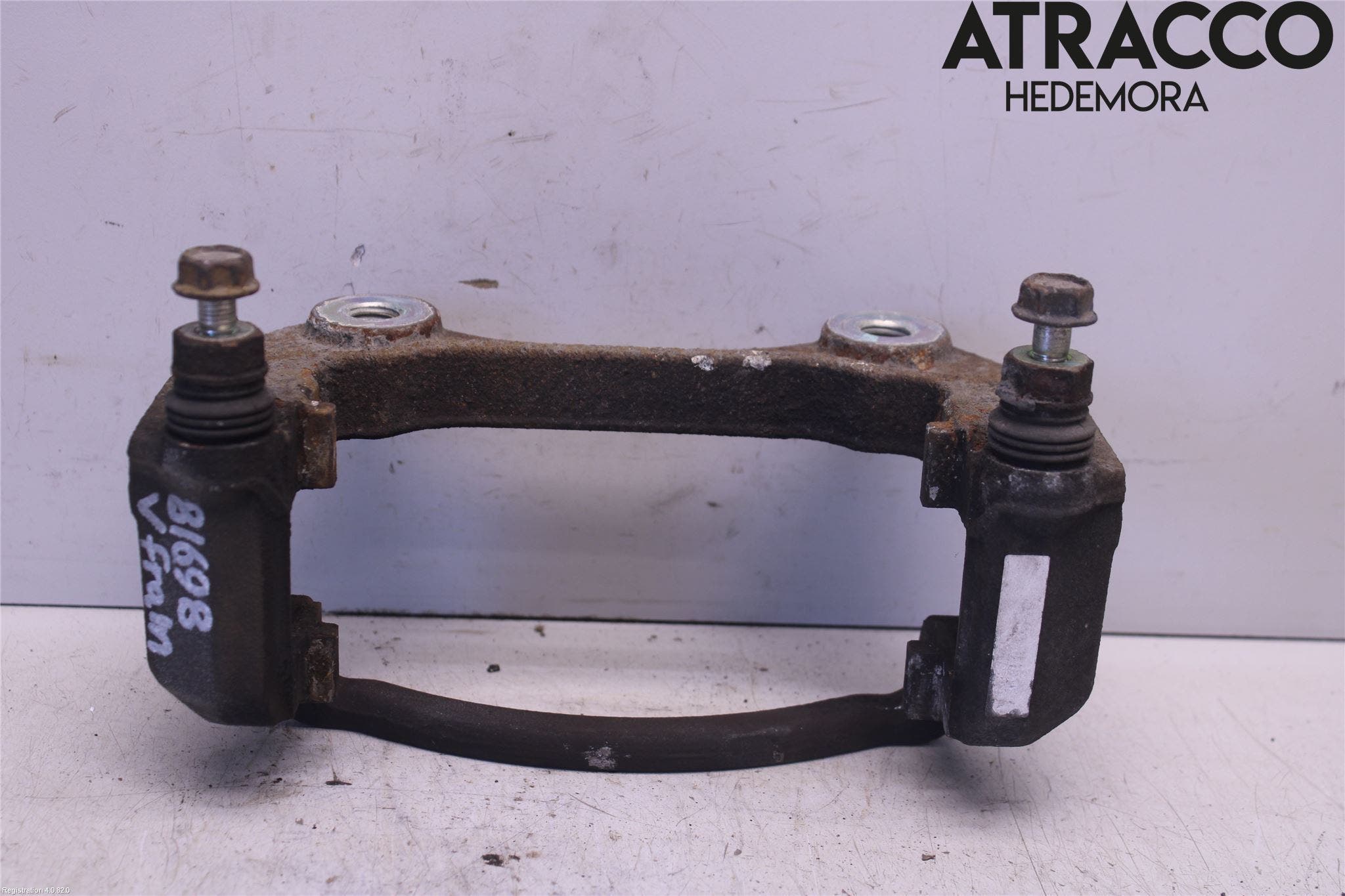 Opel CASCADA 13-19 Bromsokshållare