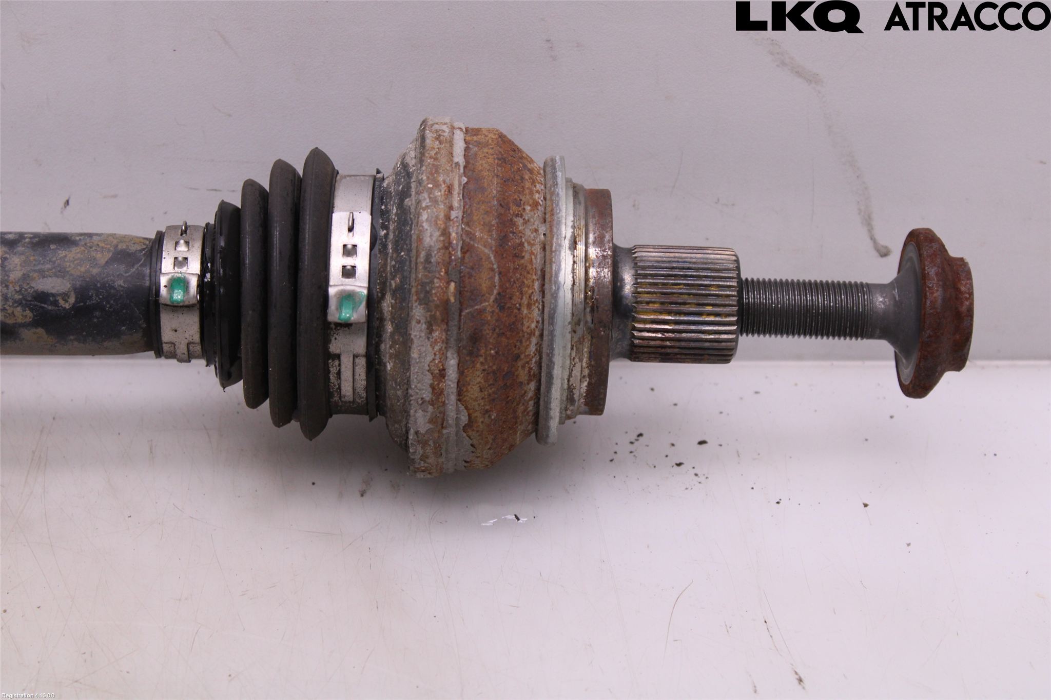 Audi A4/S4 B9 20- Drivaxel Bak Höger