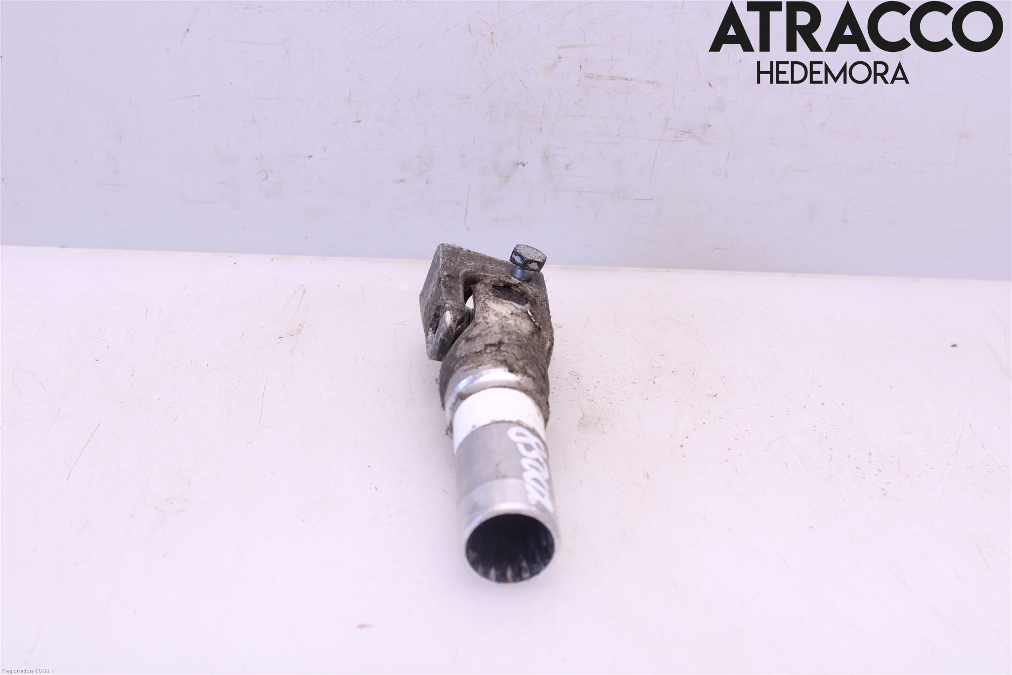 Saab 9-5 -05 Rattaxelknut