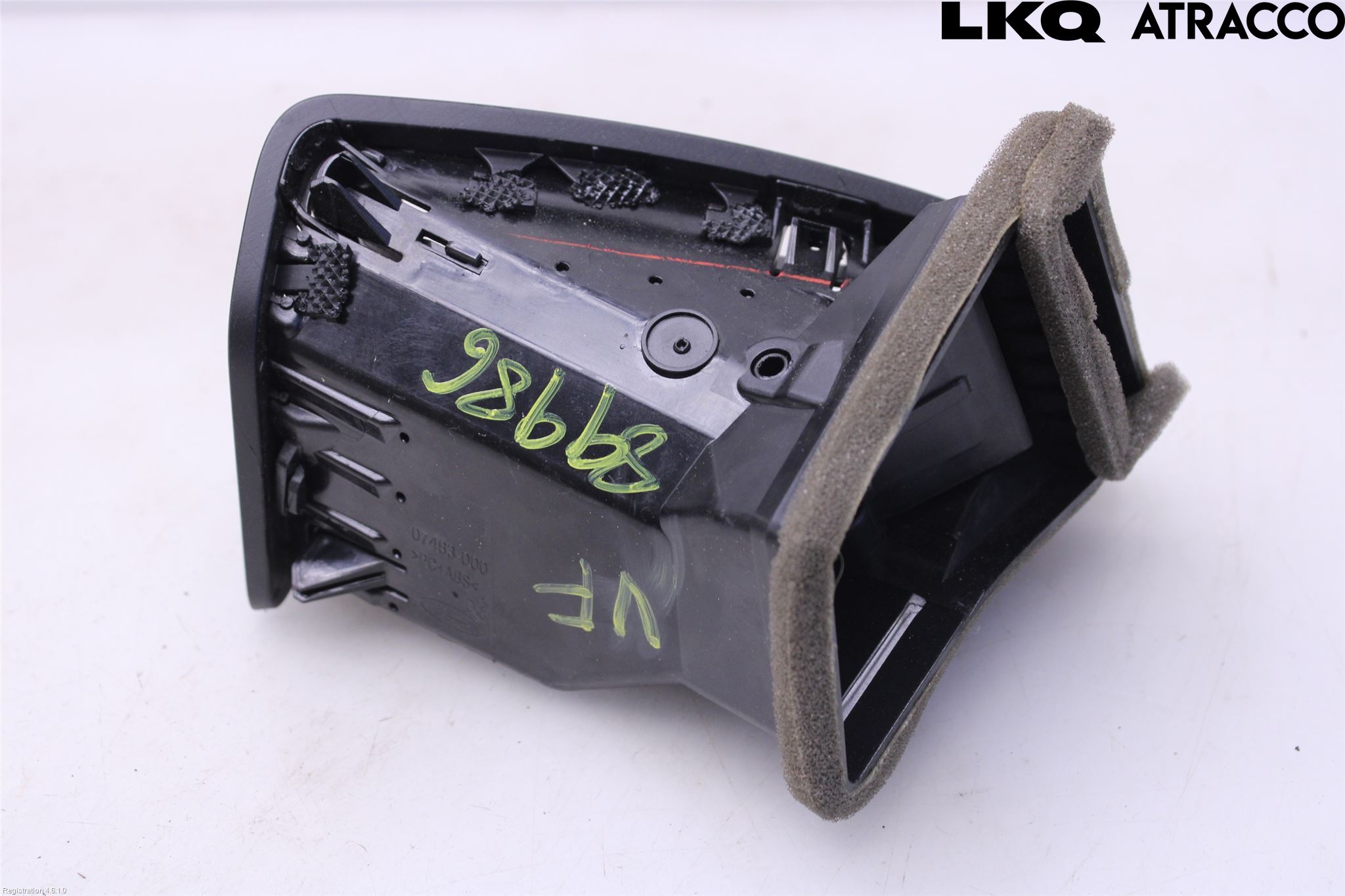 Ford C-MAX II  11-14 Defrosterkanal-Munstycke