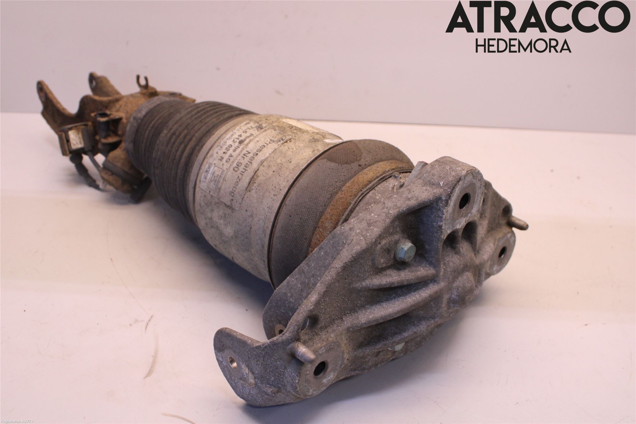 Porsche CAYENNE 03- Fjäderben Fram Vänster