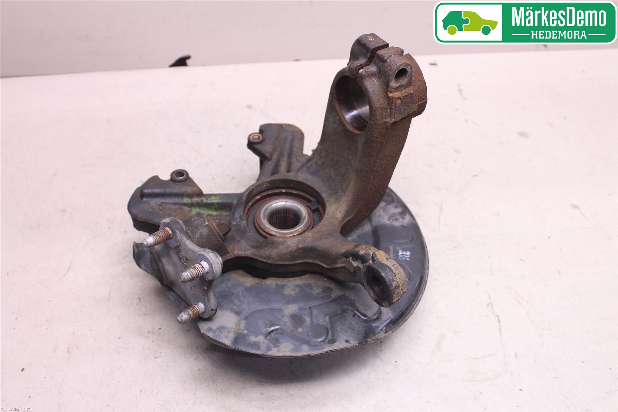 Volkswagen VW POLO 10-17 Styrspindel Lagerhus Hö