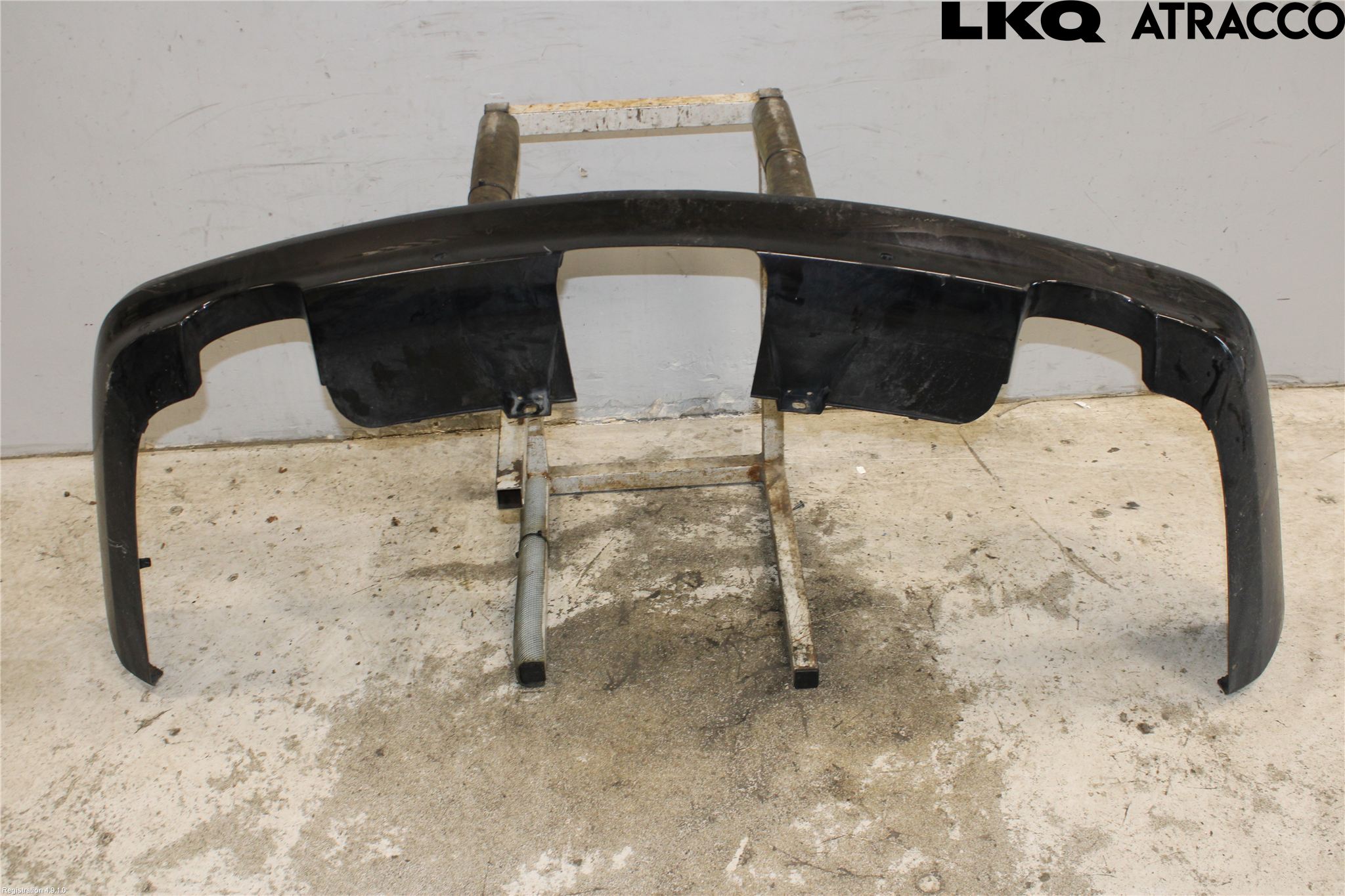 Volvo V70 08-13 Stötfångardel Bak Mitt