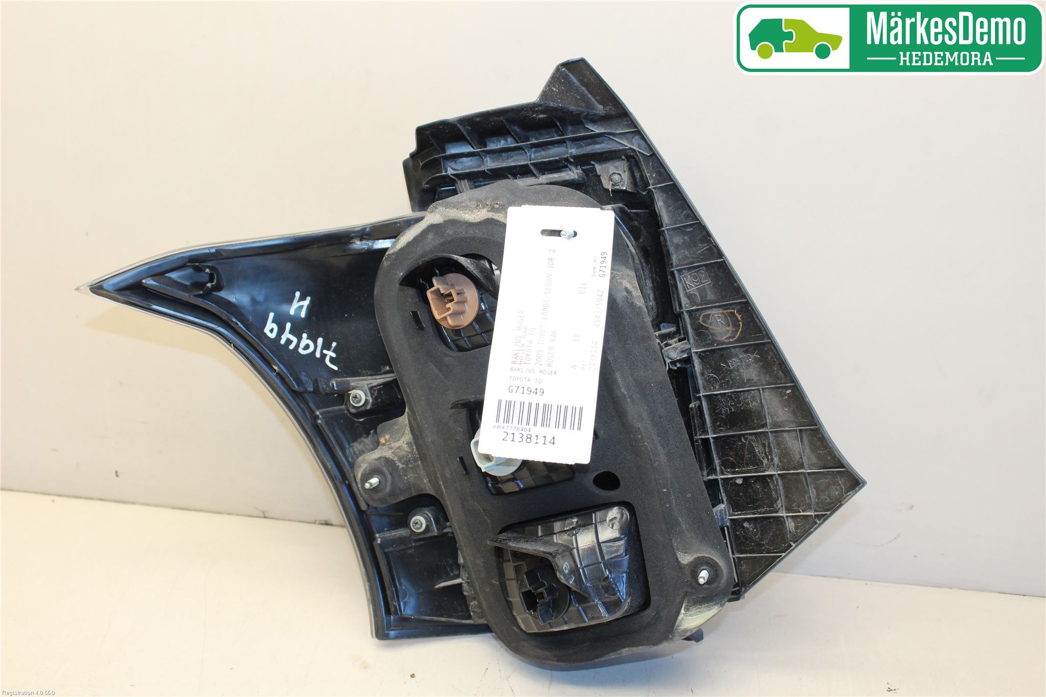 Toyota iQ Bakljus Höger