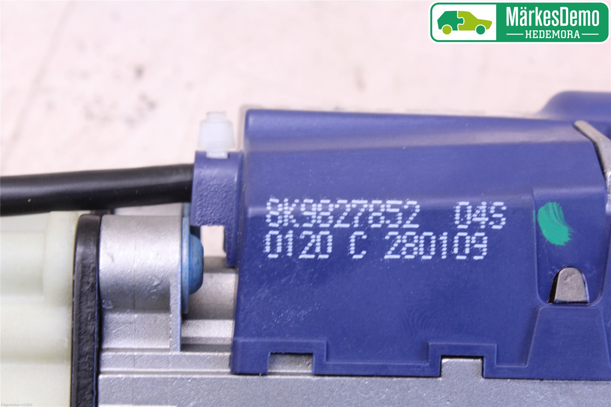 Audi A4/S4 08-11 Bakluckeöppnare Automatisk