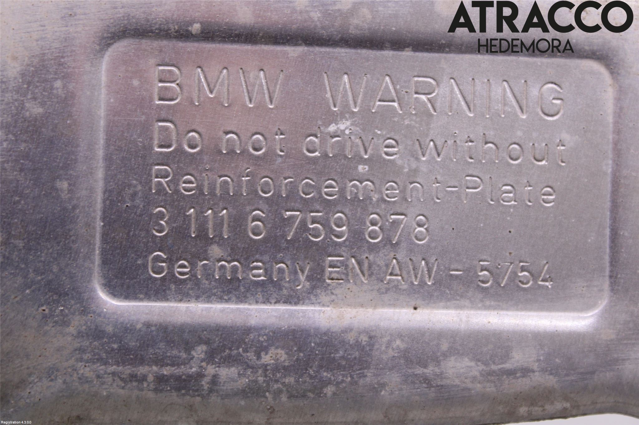 BMW 5 E60/61 Sed/Tou 02-10 Hasplåt Plåt-Plast