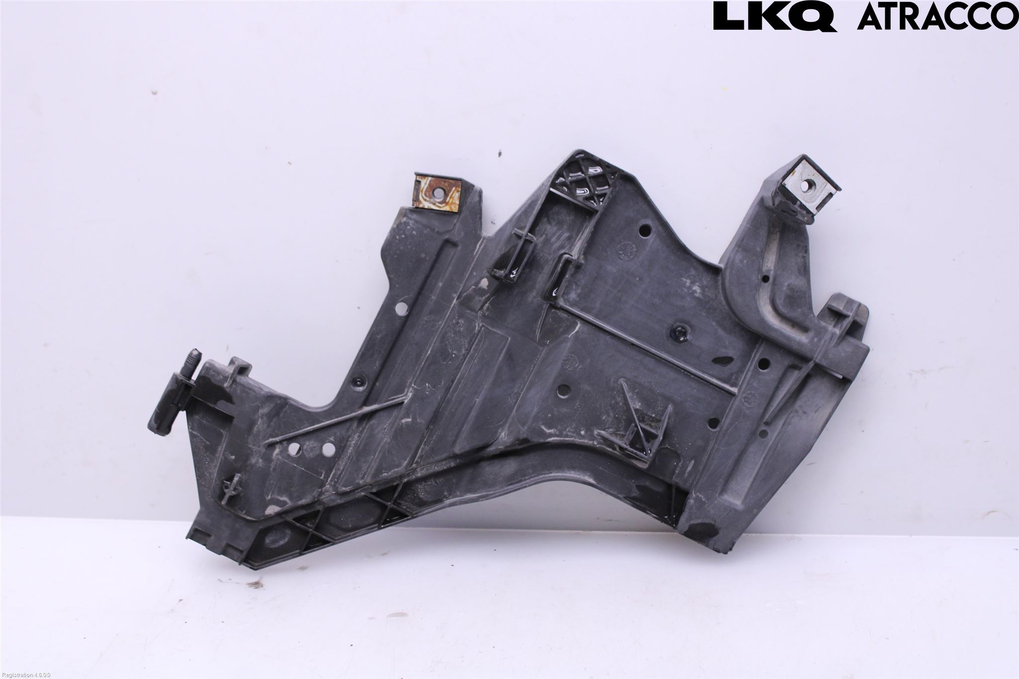 Audi A4/S4 08-11 Strålkast Fästsarg